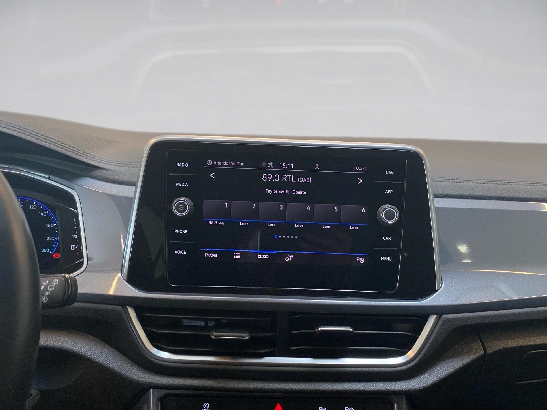 T-Roc 1.0 TSI Style AppConnect LED RFK Navi PDC