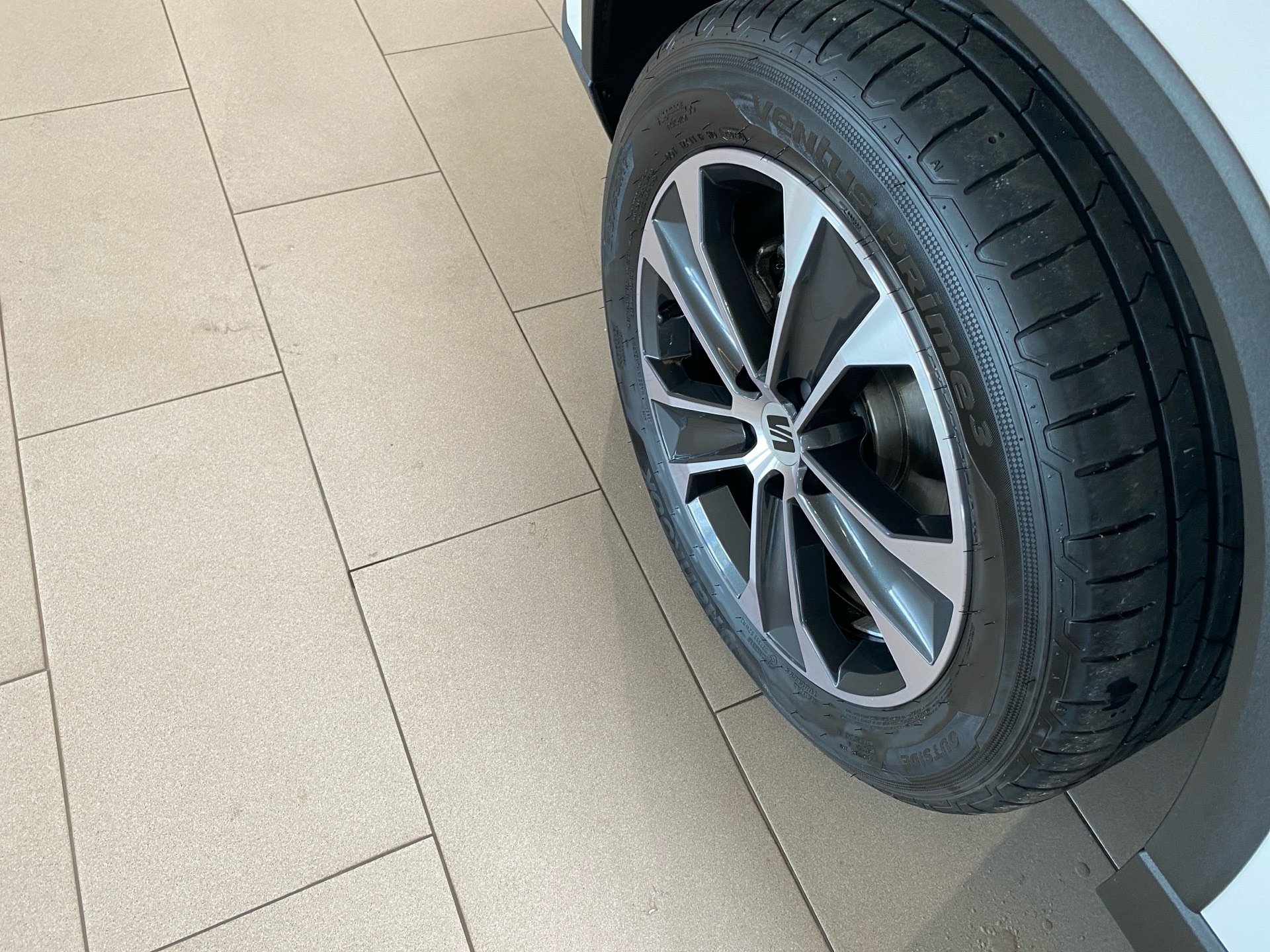 Ateca 1.5 TSI Style DSG AHK LED Navi RFK PDC ACC