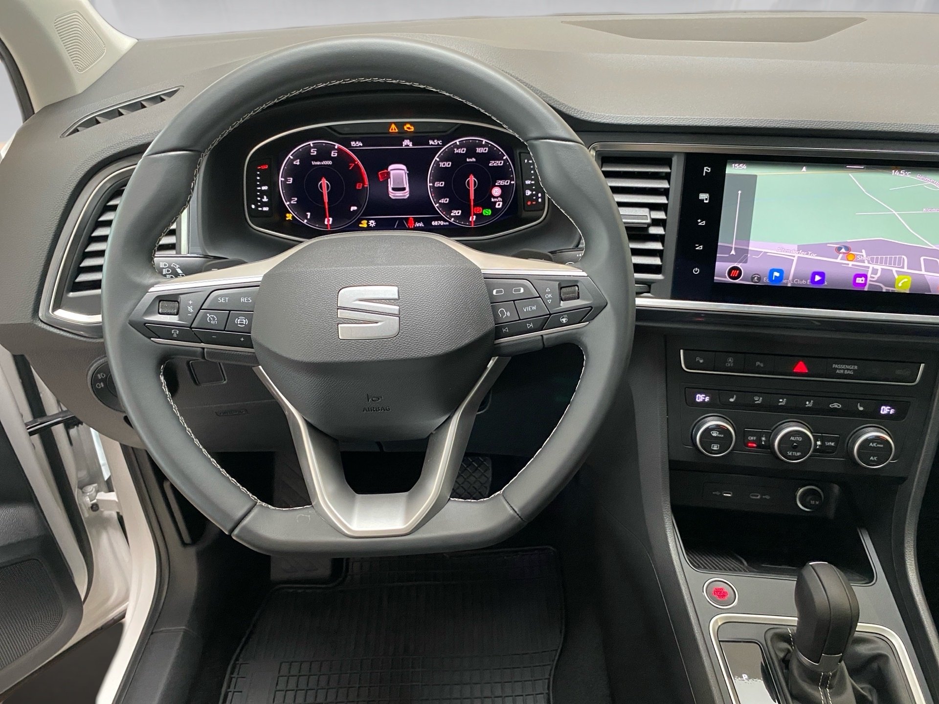 Ateca 1.5 TSI Style DSG AHK LED Navi RFK PDC ACC