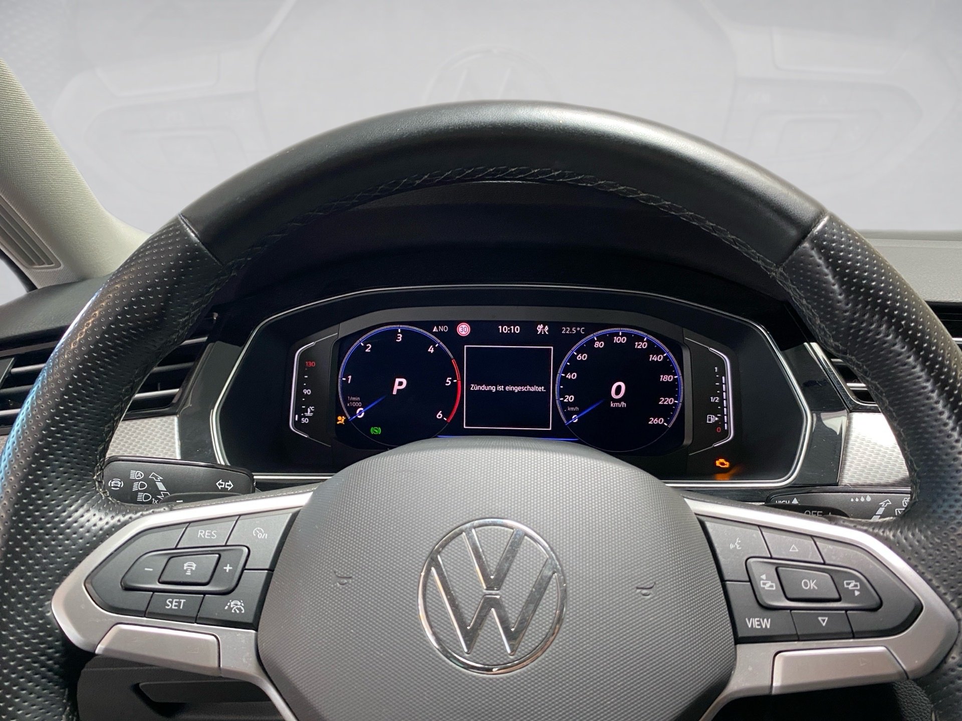 Passat Alltrack Variant 2.0 TDI 4M DSG RFK AHK Navi