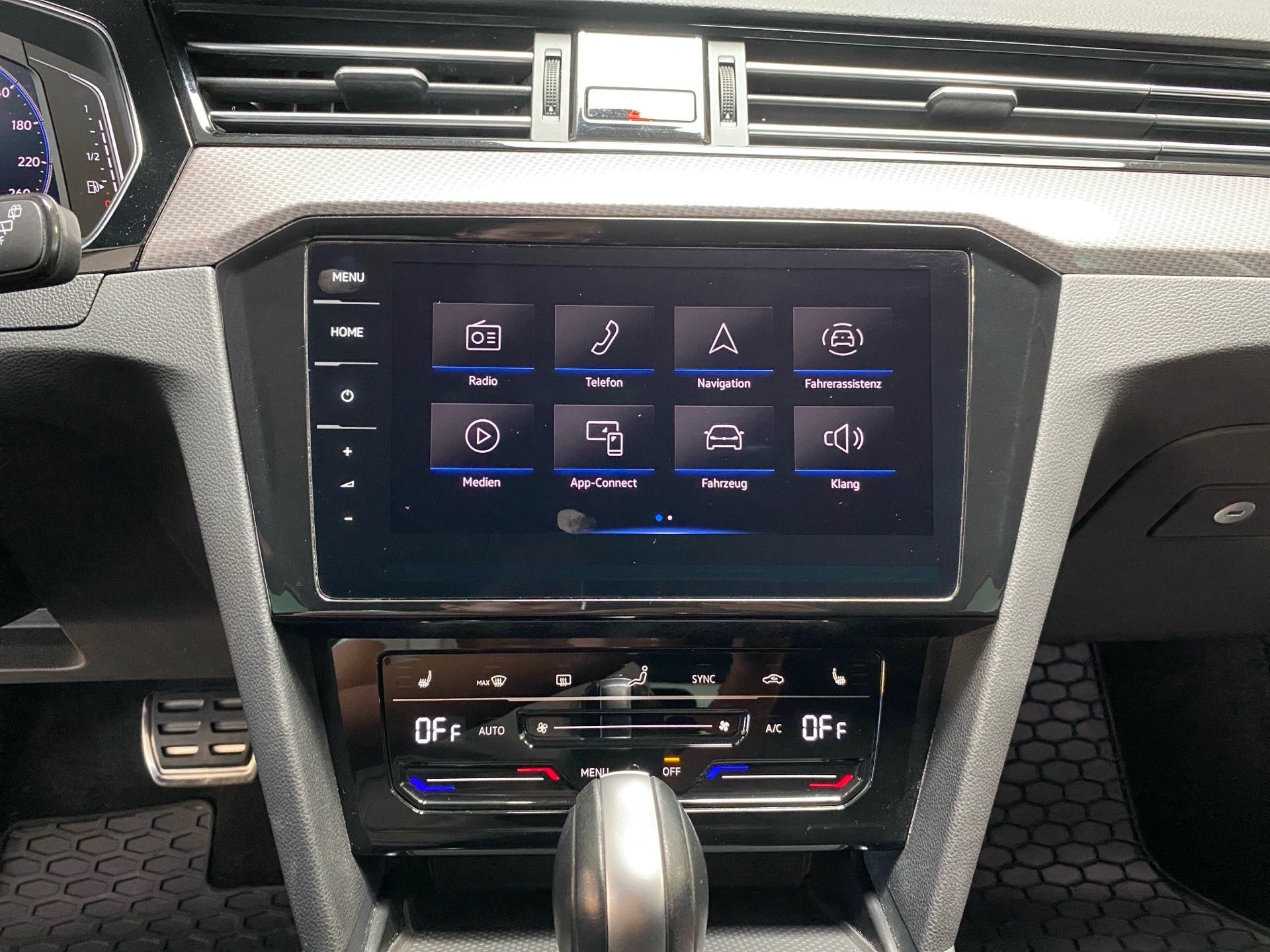 Passat Alltrack Variant 2.0 TDI 4M DSG RFK AHK Navi