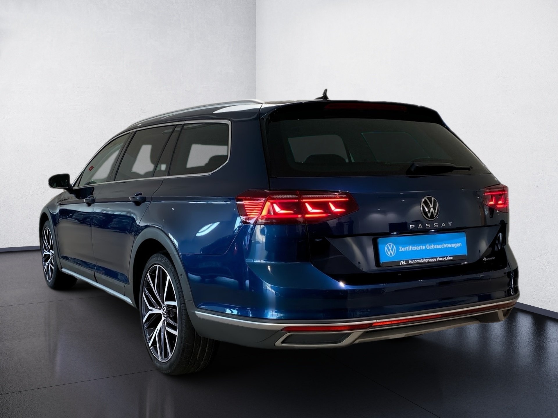 Passat Alltrack Variant 2.0 TDI 4M DSG RFK AHK Navi