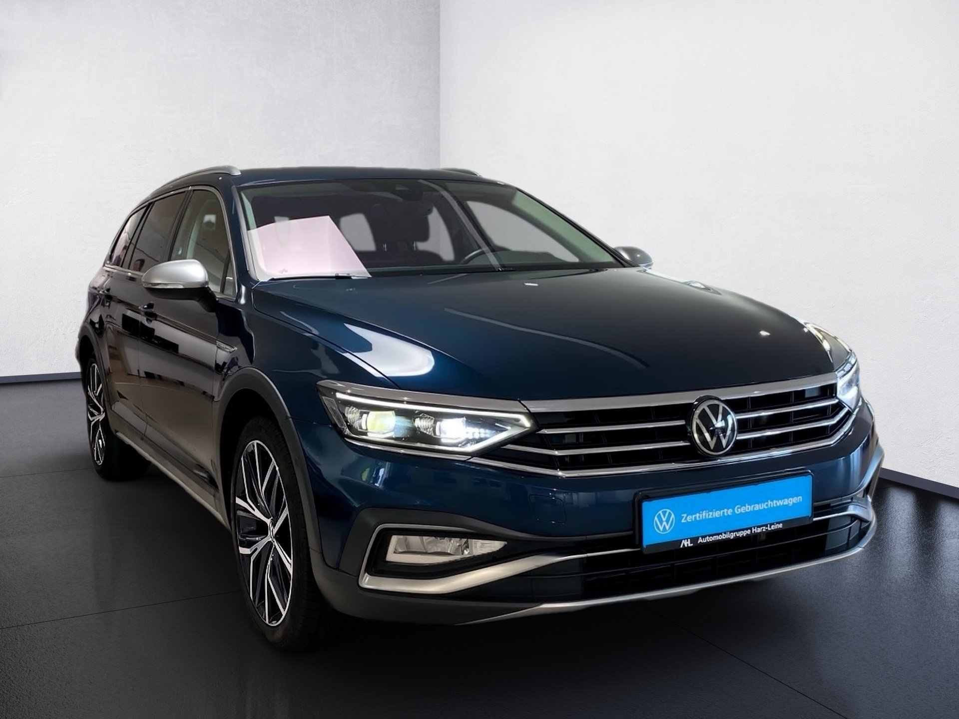 Passat Alltrack Variant 2.0 TDI 4M DSG RFK AHK Navi