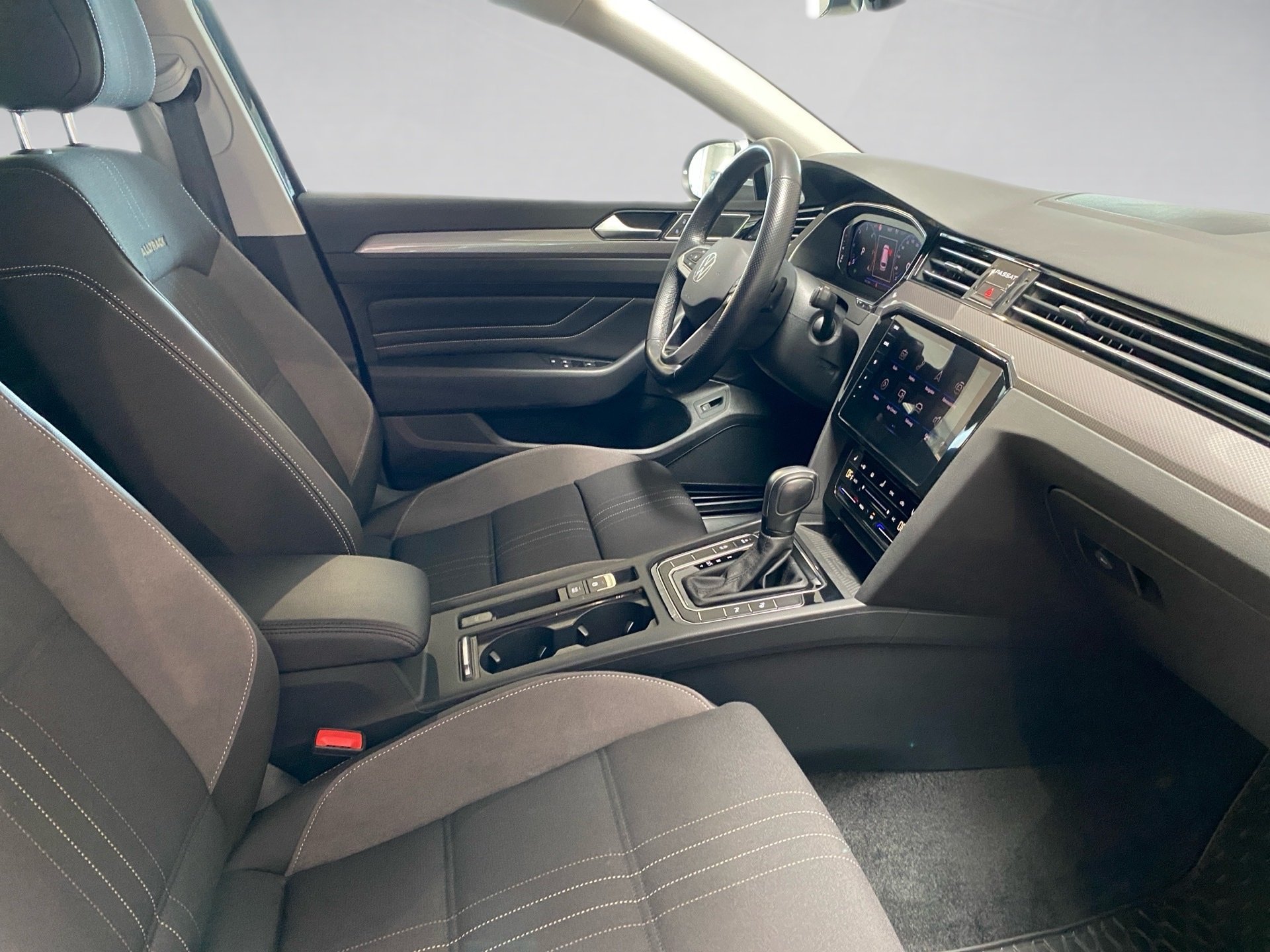 Passat Alltrack Variant 2.0 TDI 4M DSG RFK AHK Navi