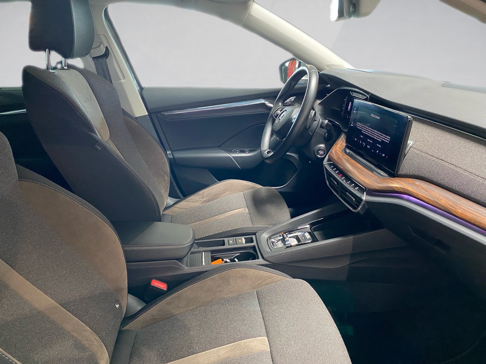 Octavia Combi 2.0 TDI Scout 4x4 DSG AHK HuD LED Navi
