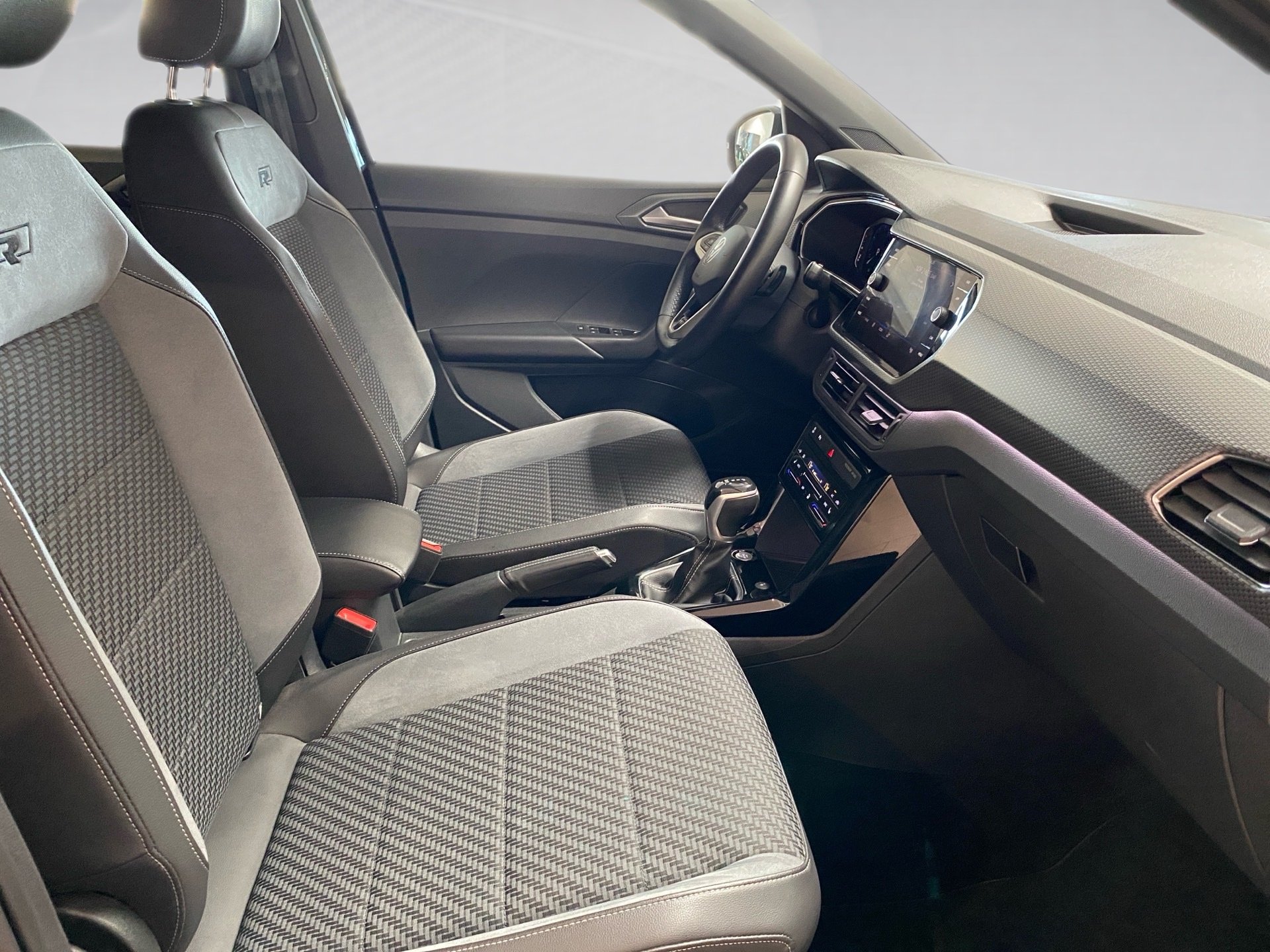 T-Cross 1.0 TSI R-Line DSG LED RFK Navi ACC PDC