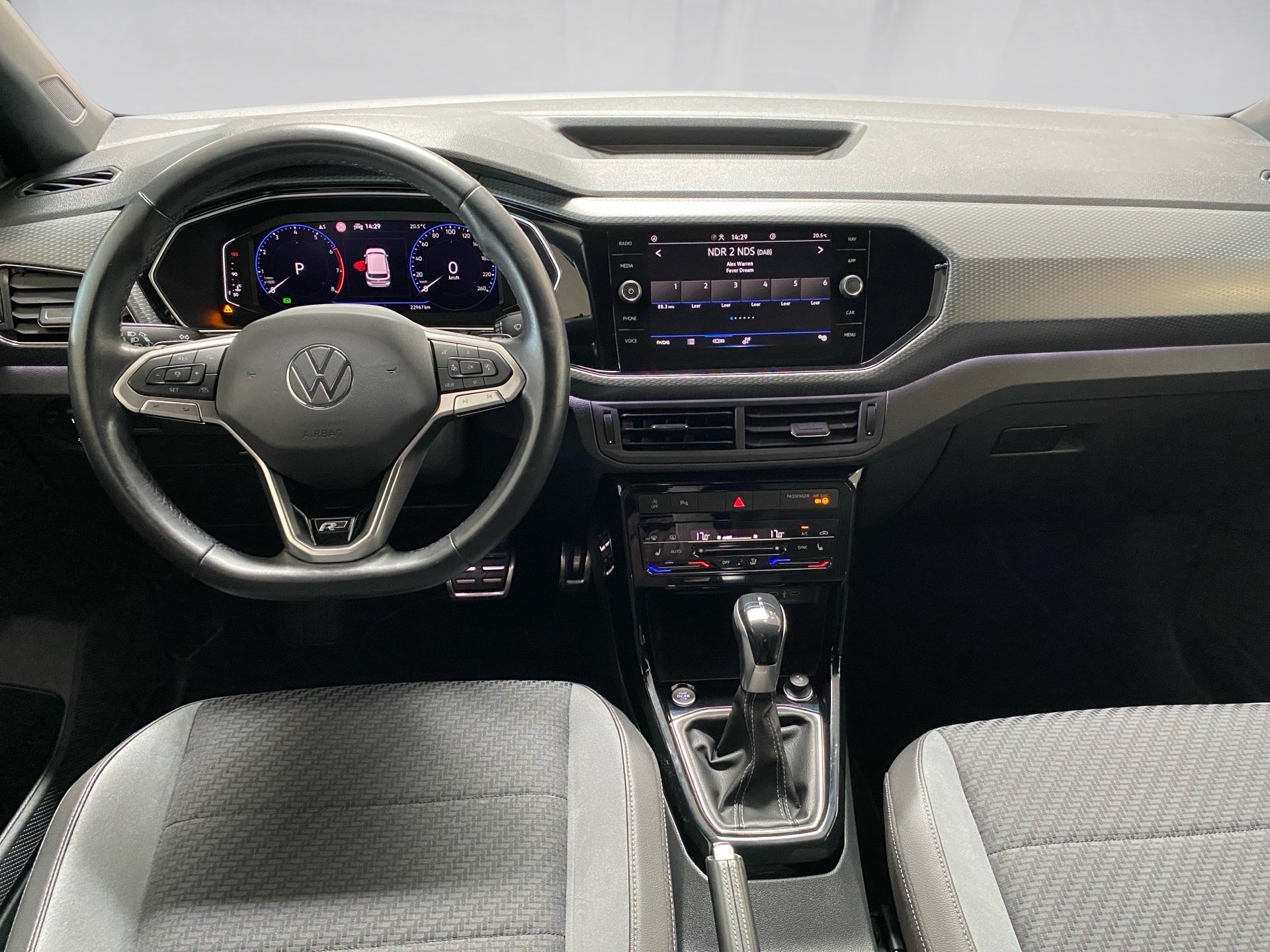 T-Cross 1.0 TSI R-Line DSG LED RFK Navi ACC PDC