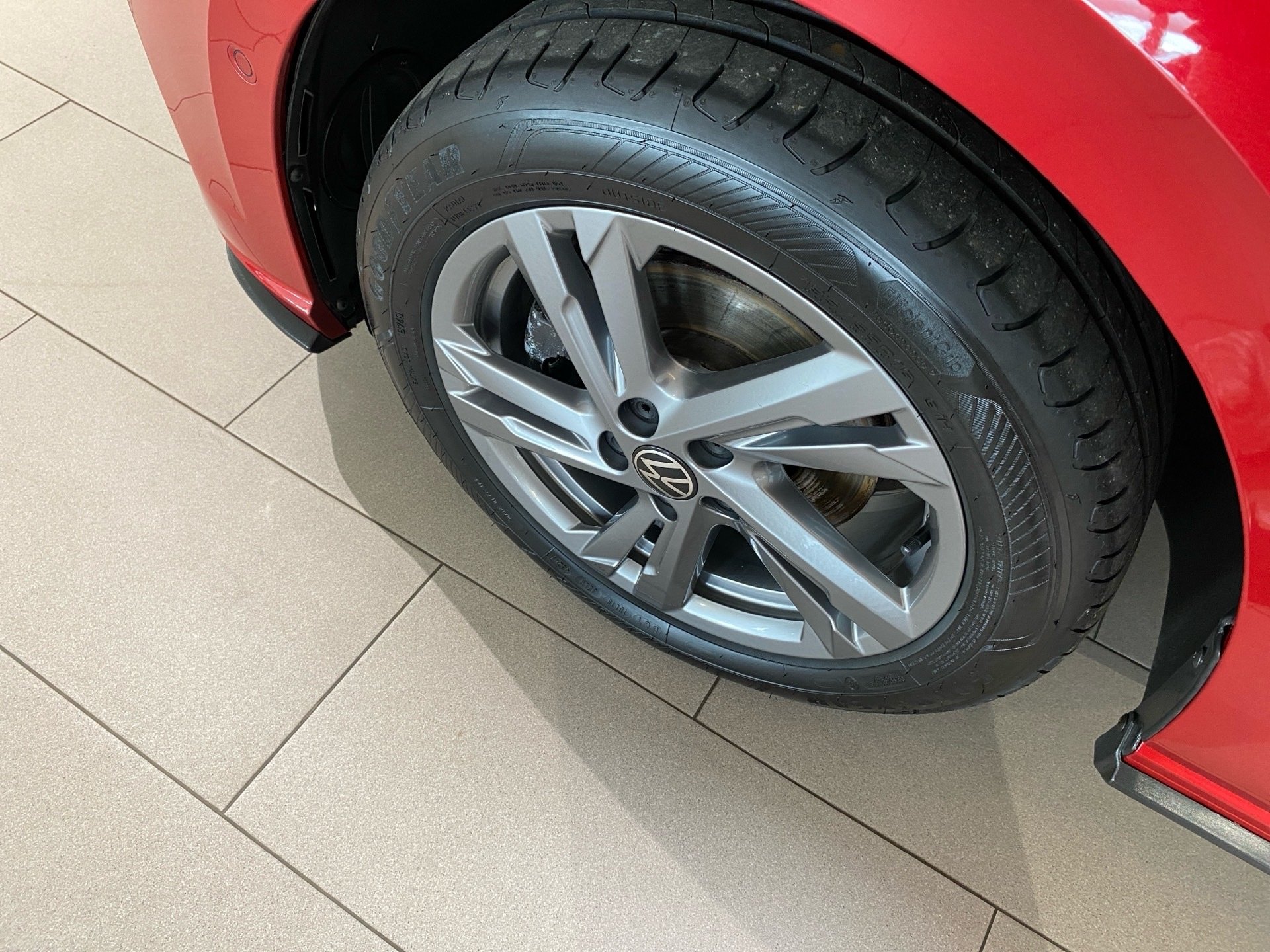 Polo 1.0 TSI R-Line DSG IQ.Light Navi RFK ACC SD