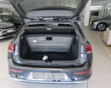 Golf VIII 2.0 TDI Move AHK Navi LED RFK Stand.hz.