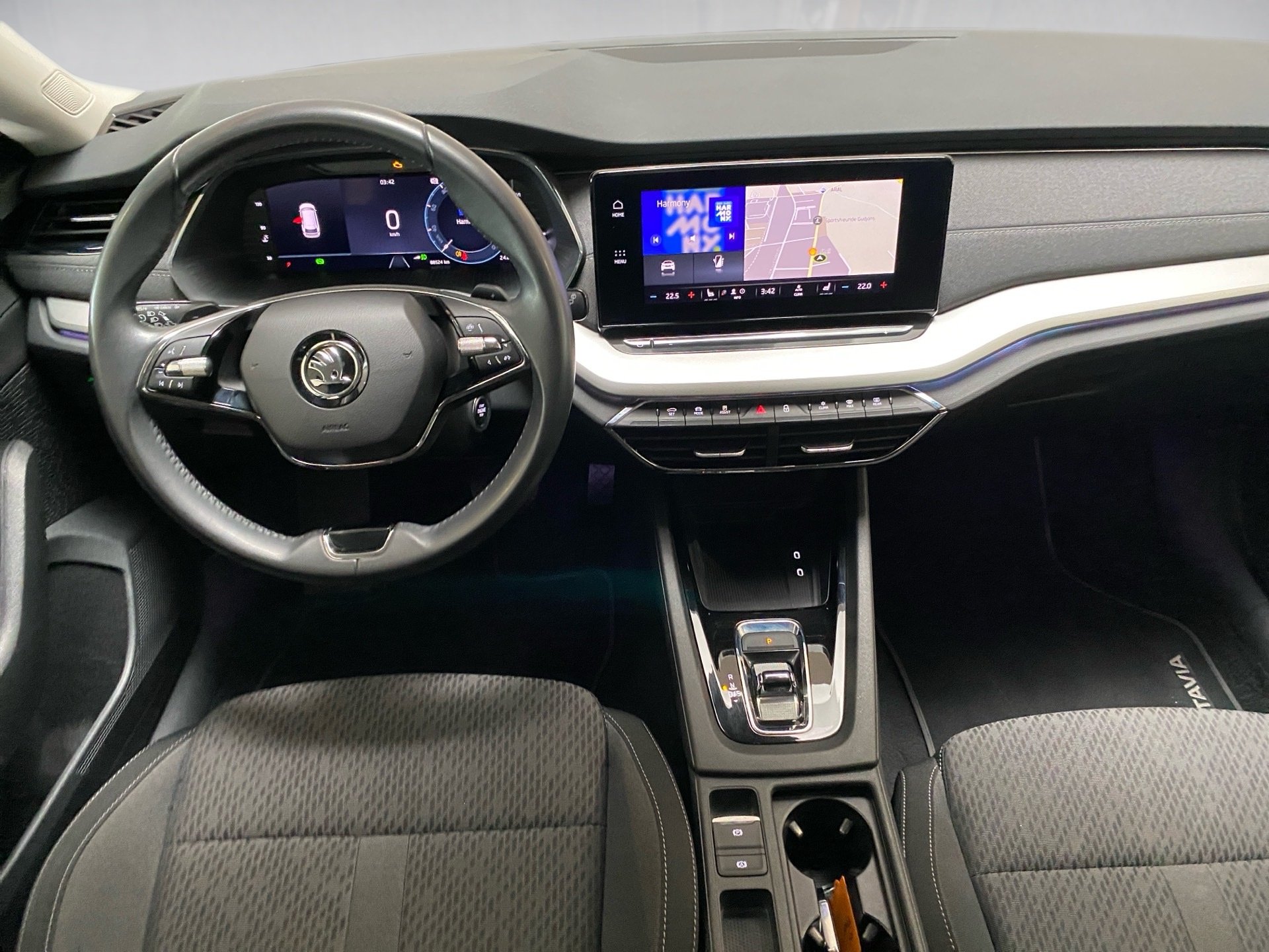 Octavia Combi 2.0 TDI Style DSG LED Navi 2xKlima