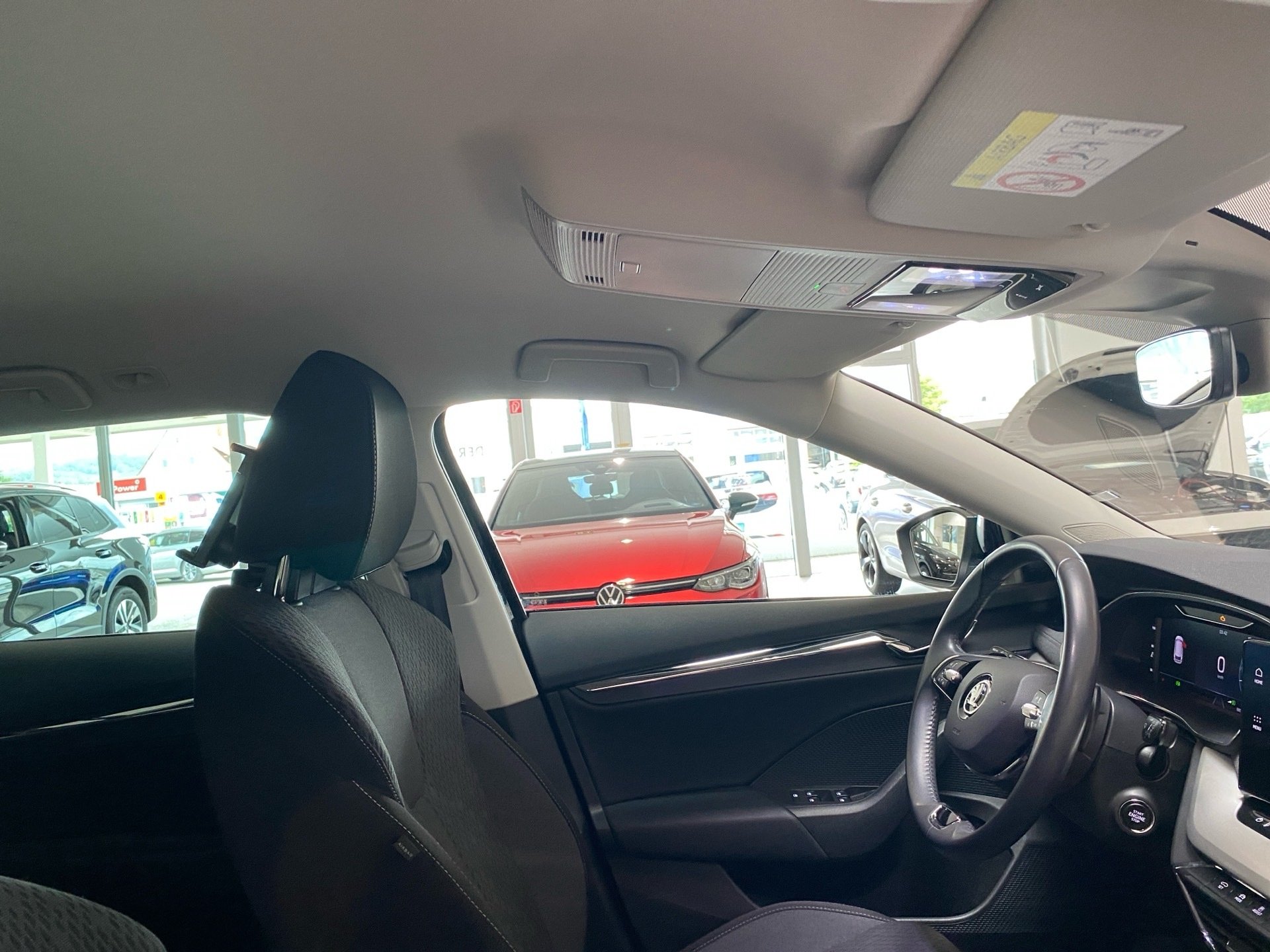 Octavia Combi 2.0 TDI Style DSG LED Navi 2xKlima