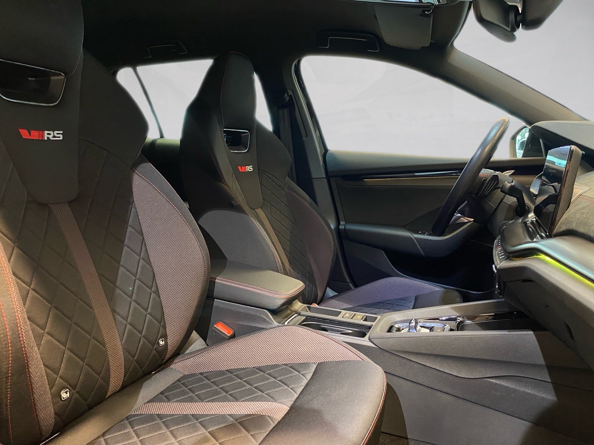 Octavia Combi 2.0 TDI RS DSG SmartLink HuD Navi LED