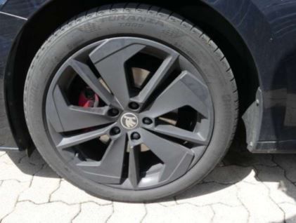 Octavia Combi 2.0 TDI RS DSG SmartLink HuD Navi LED