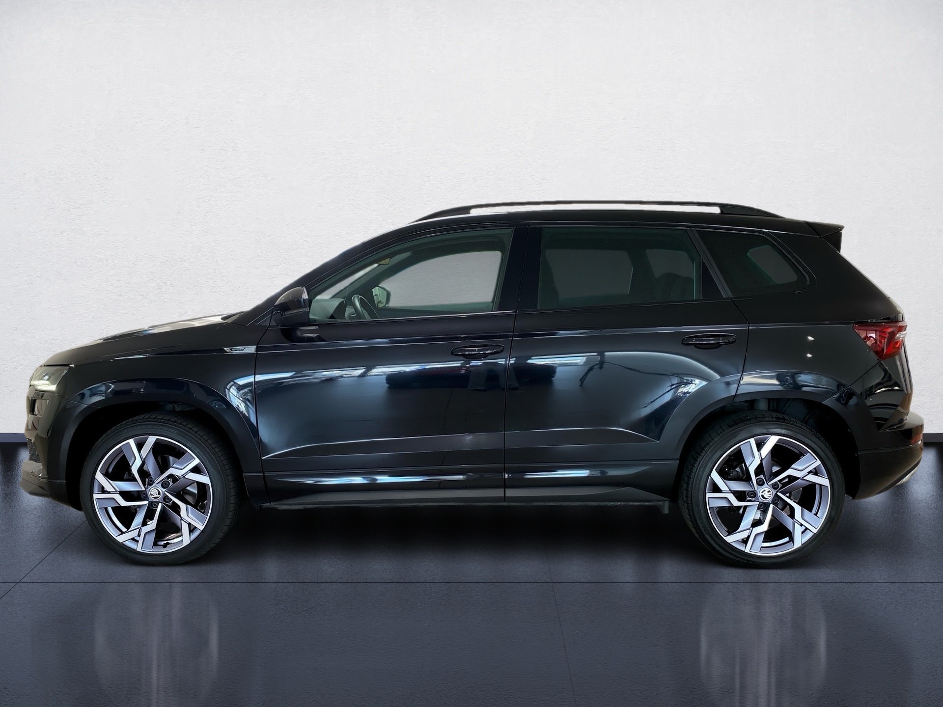Karoq 2.0 TDI Sportline 4x4 DSG AHK RFK Navi LED