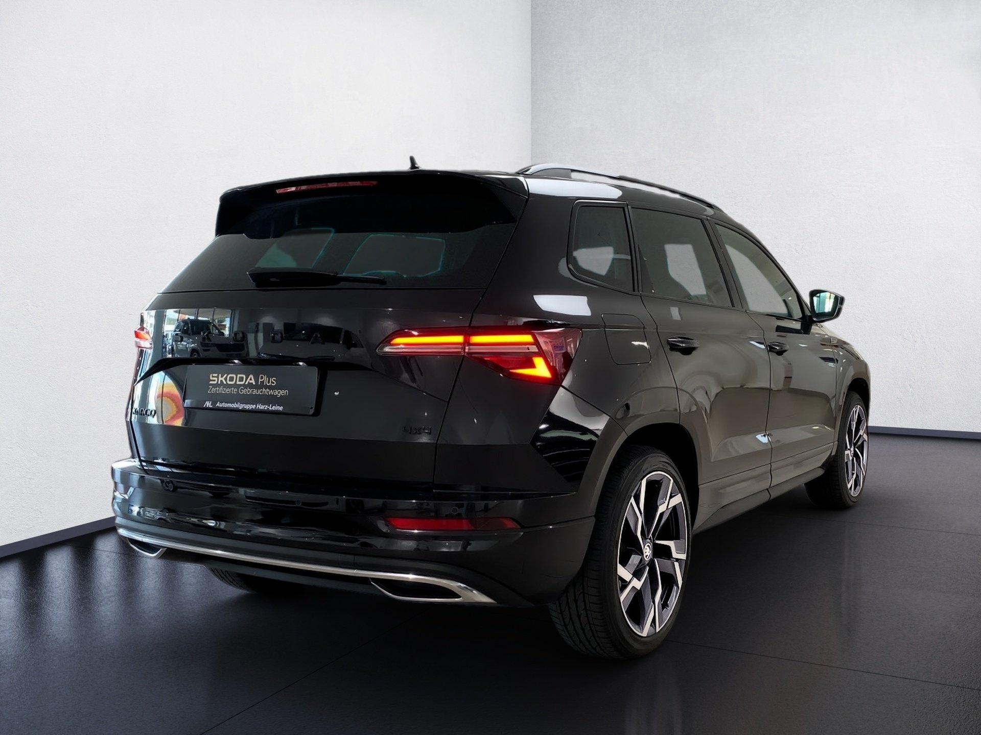 Karoq 2.0 TDI Sportline 4x4 DSG AHK RFK Navi LED