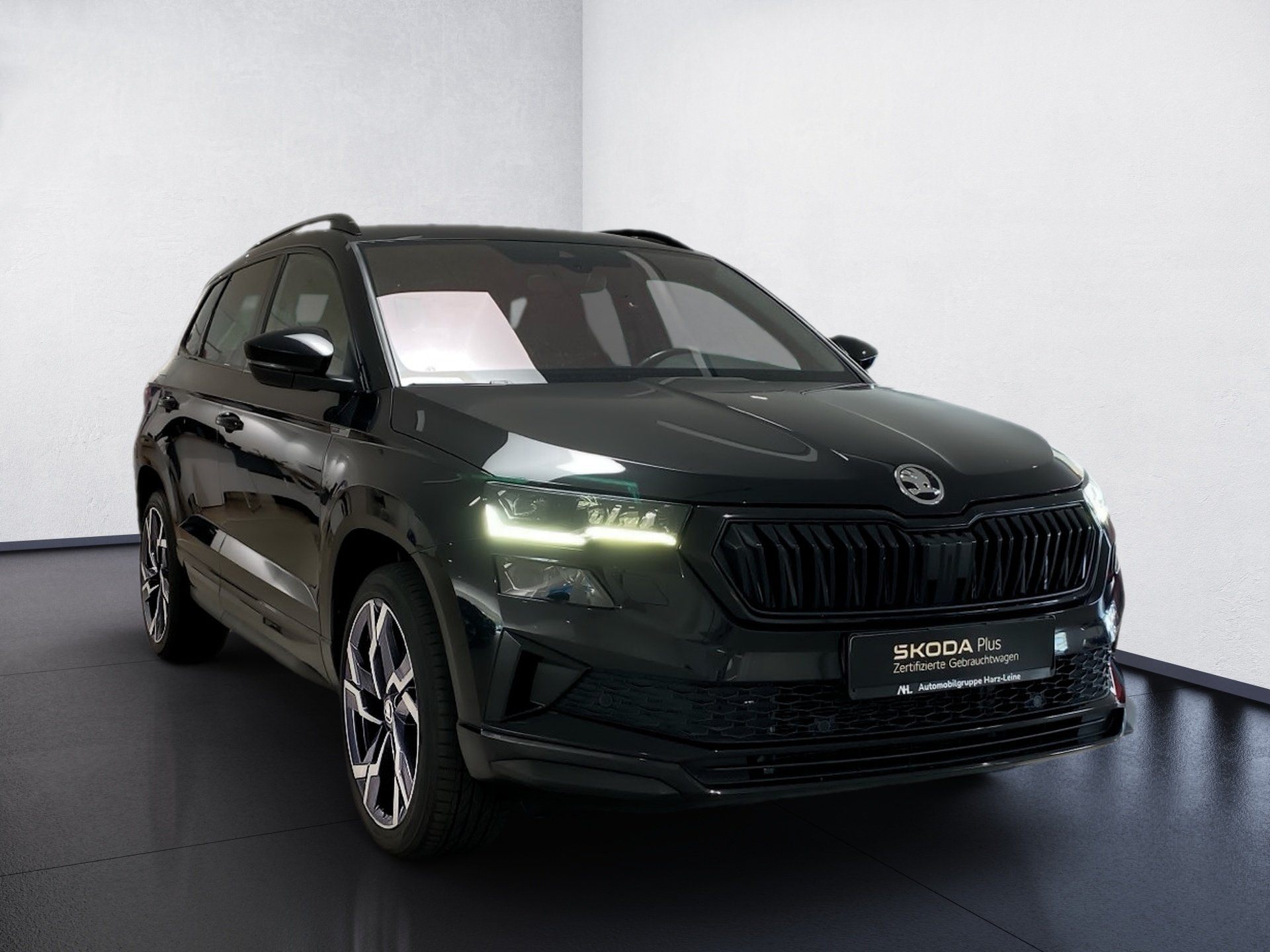 Karoq 2.0 TDI Sportline 4x4 DSG AHK RFK Navi LED