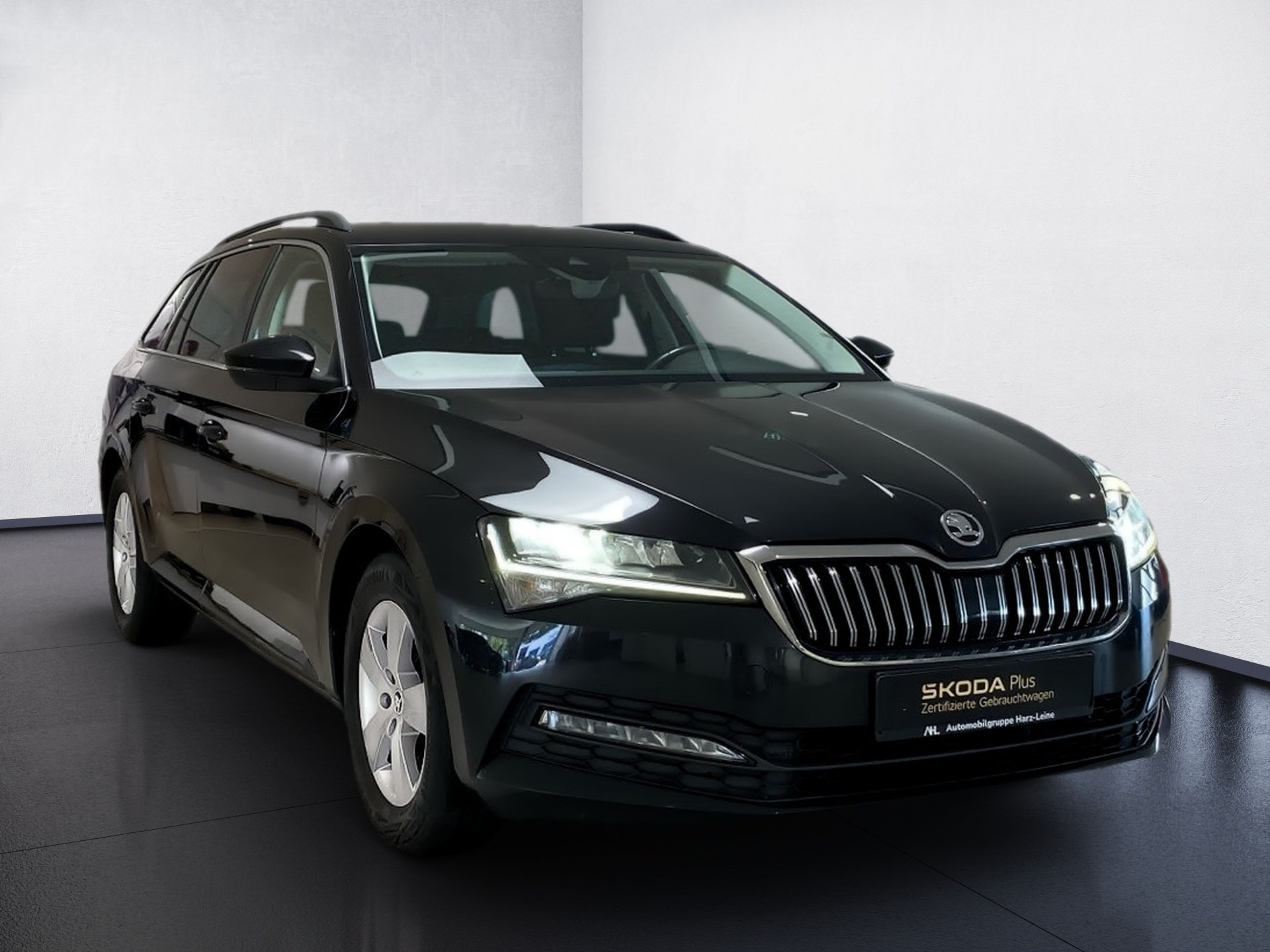 Superb Combi 2.0 TDI Ambition DSG Navi SmartLink