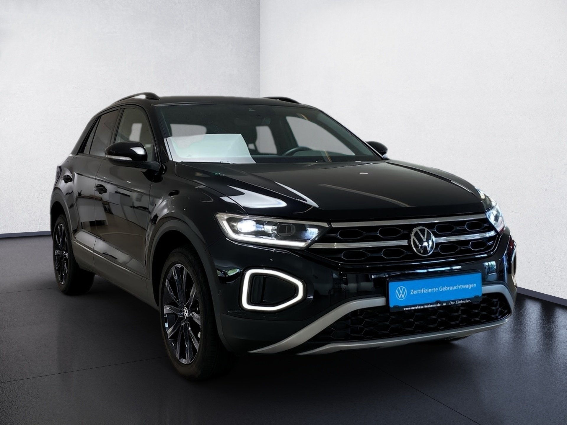 T-Roc 1.5 TSI Style DSG AHK LED Navi 2xKlima ACC