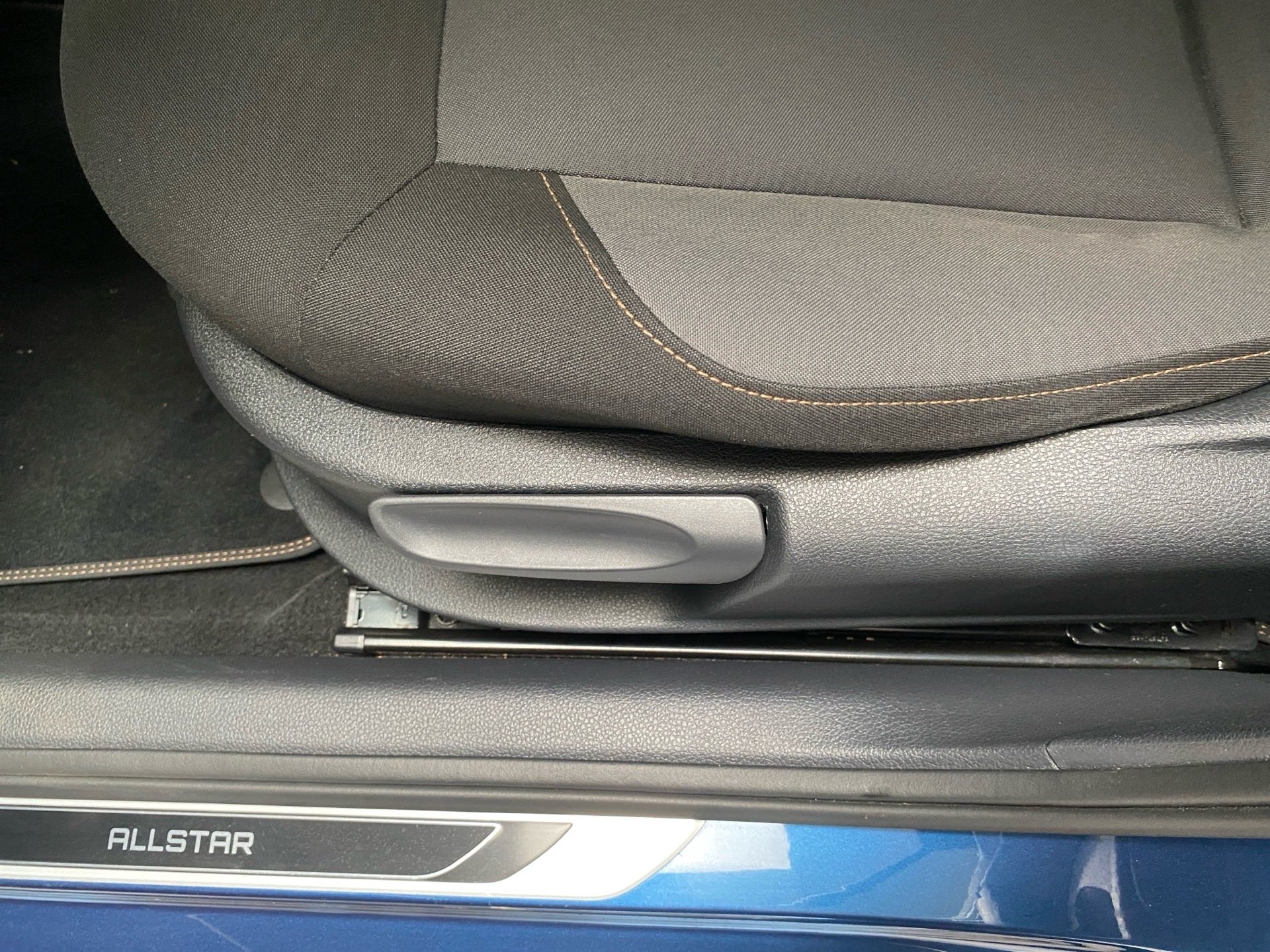Polo 1.2 TSI Allstar PDC SHZ Klima KlimaA PDC