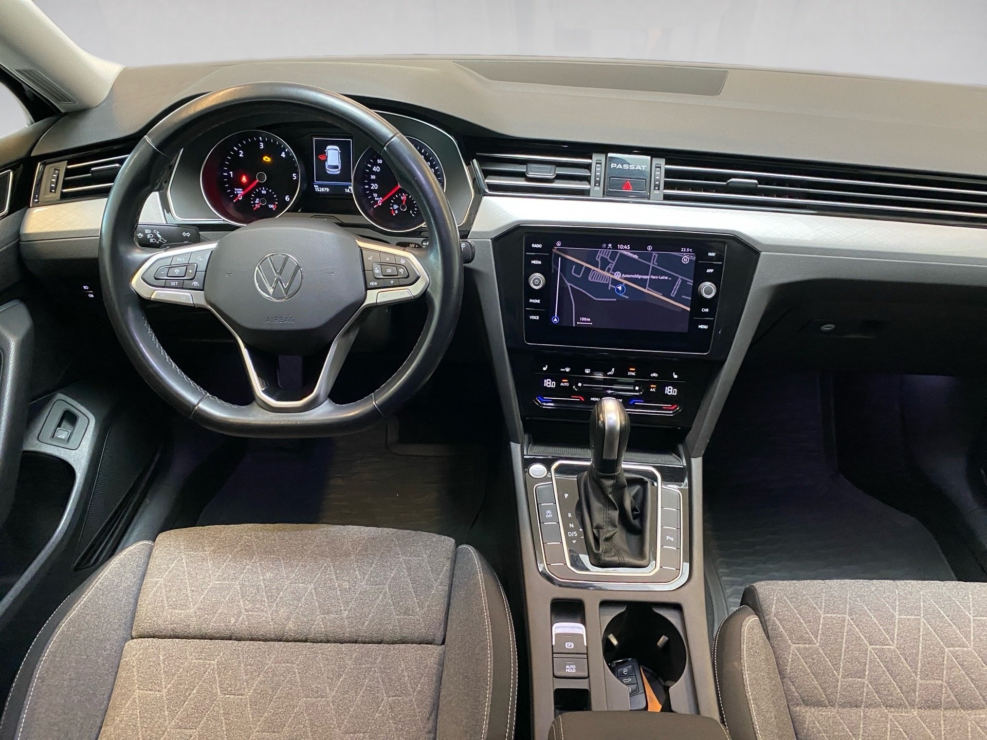 Passat Variant 2.0 TDI Business DSG AHK ACC IQ.Light Navi RFK