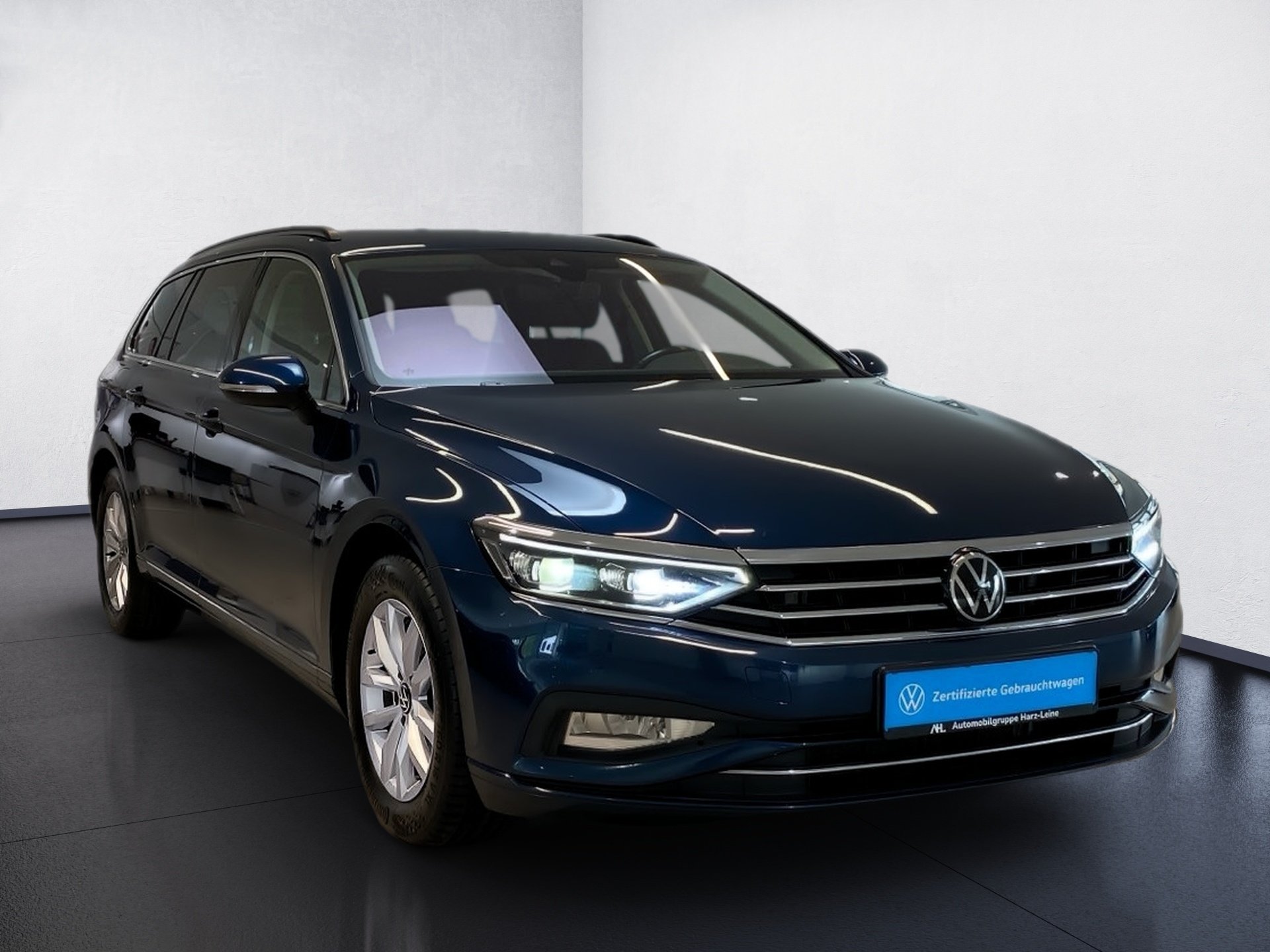 Passat Variant 2.0 TDI Business DSG AHK ACC IQ.Light Navi RFK