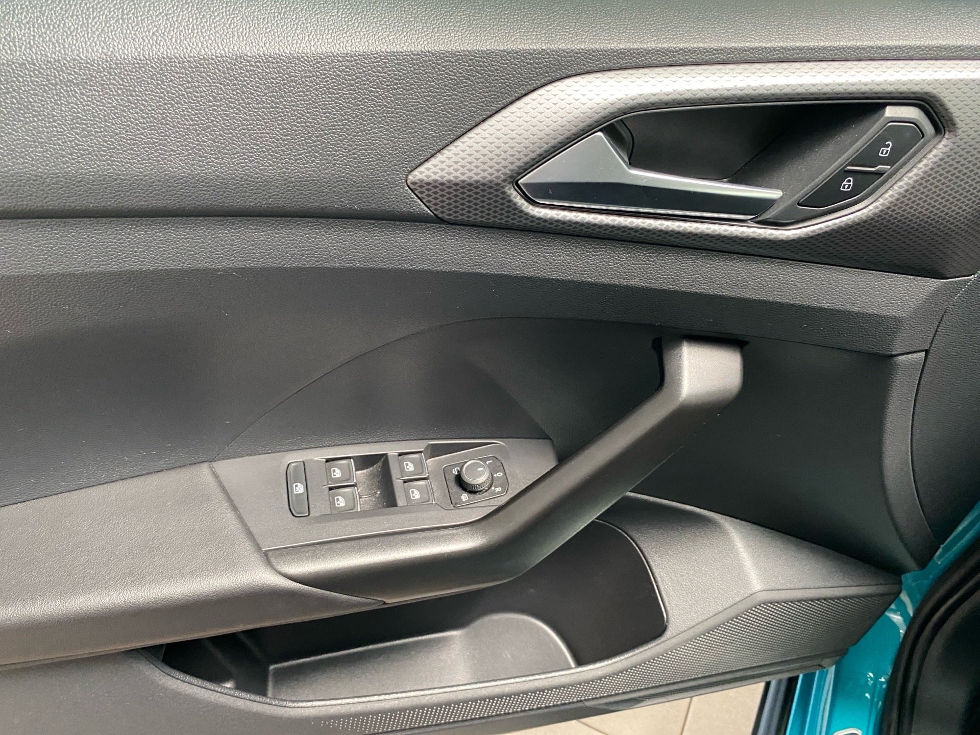 T-Cross 1.0 TSI Active DSG AppConnect Navi PDC
