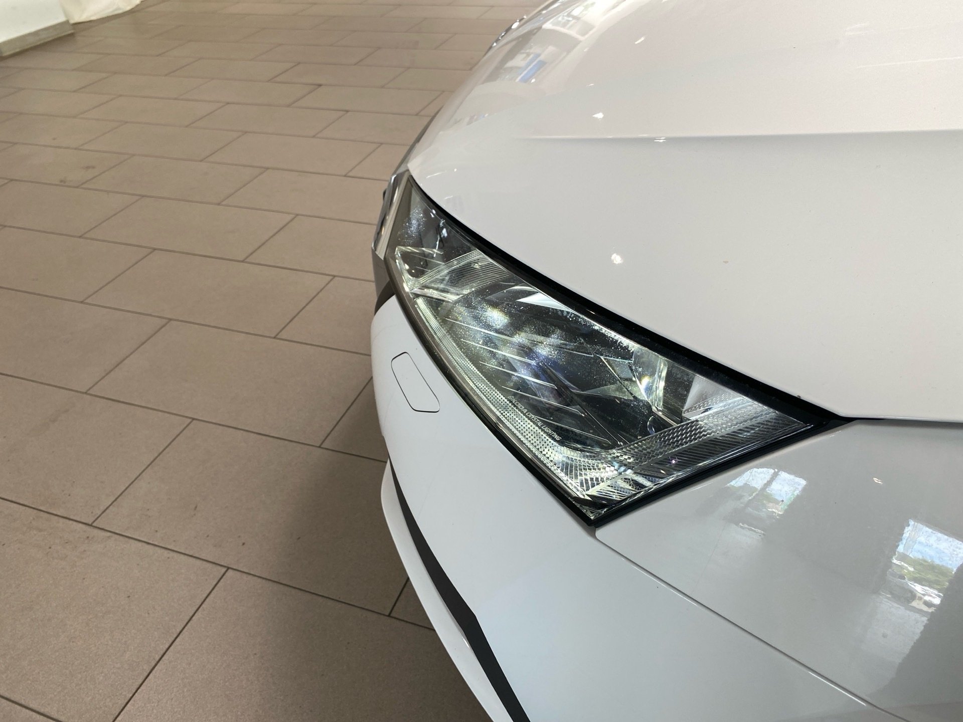 Octavia Combi 2.0 TDI Style DSG AHK HuD LED Navi
