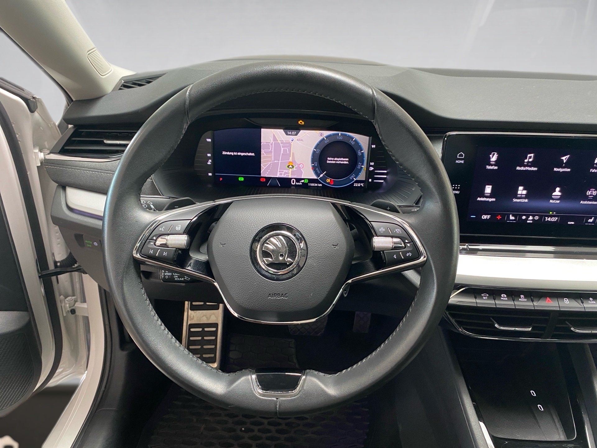 Octavia Combi 2.0 TDI Style DSG AHK HuD LED Navi
