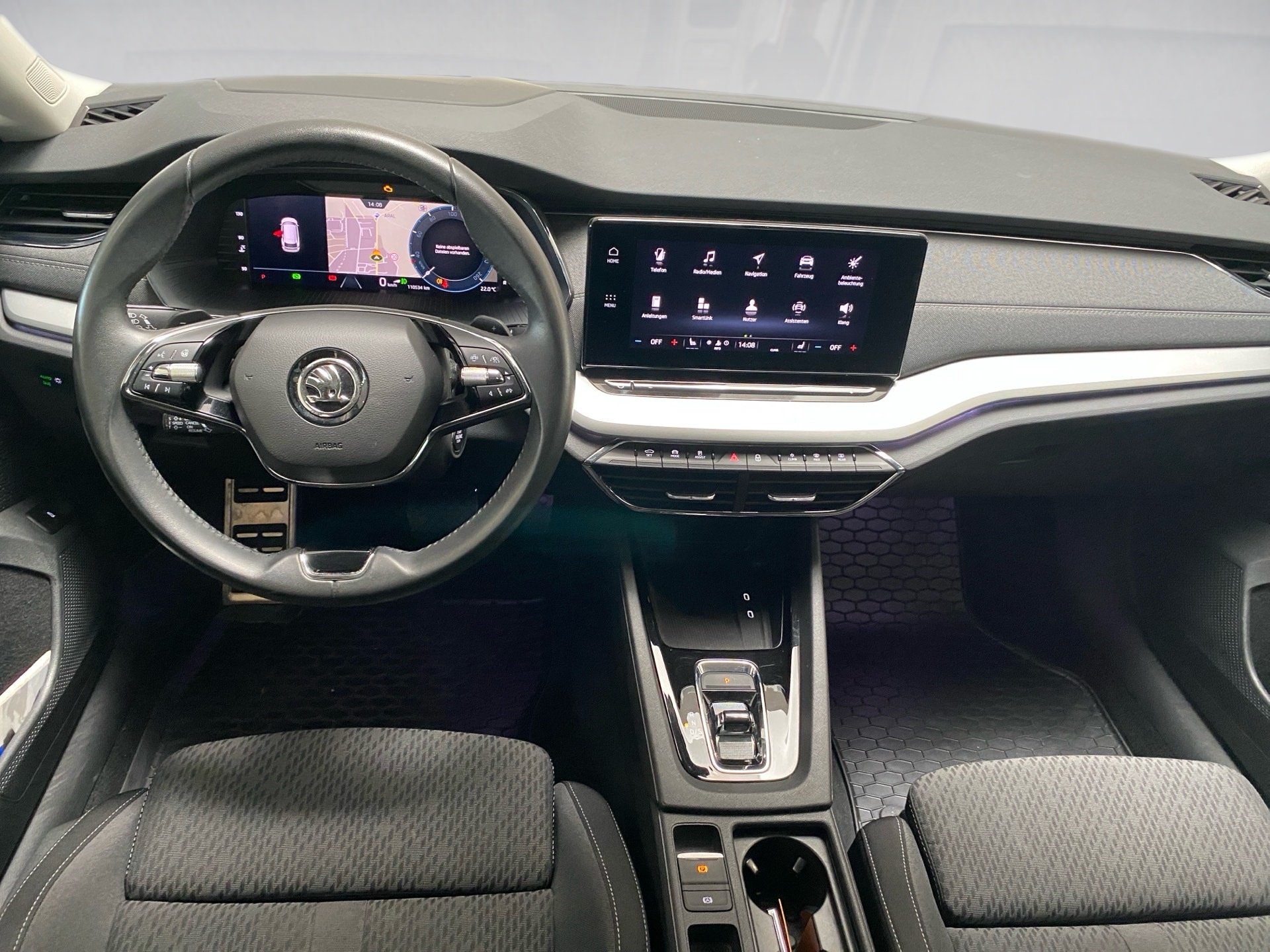 Octavia Combi 2.0 TDI Style DSG AHK HuD LED Navi