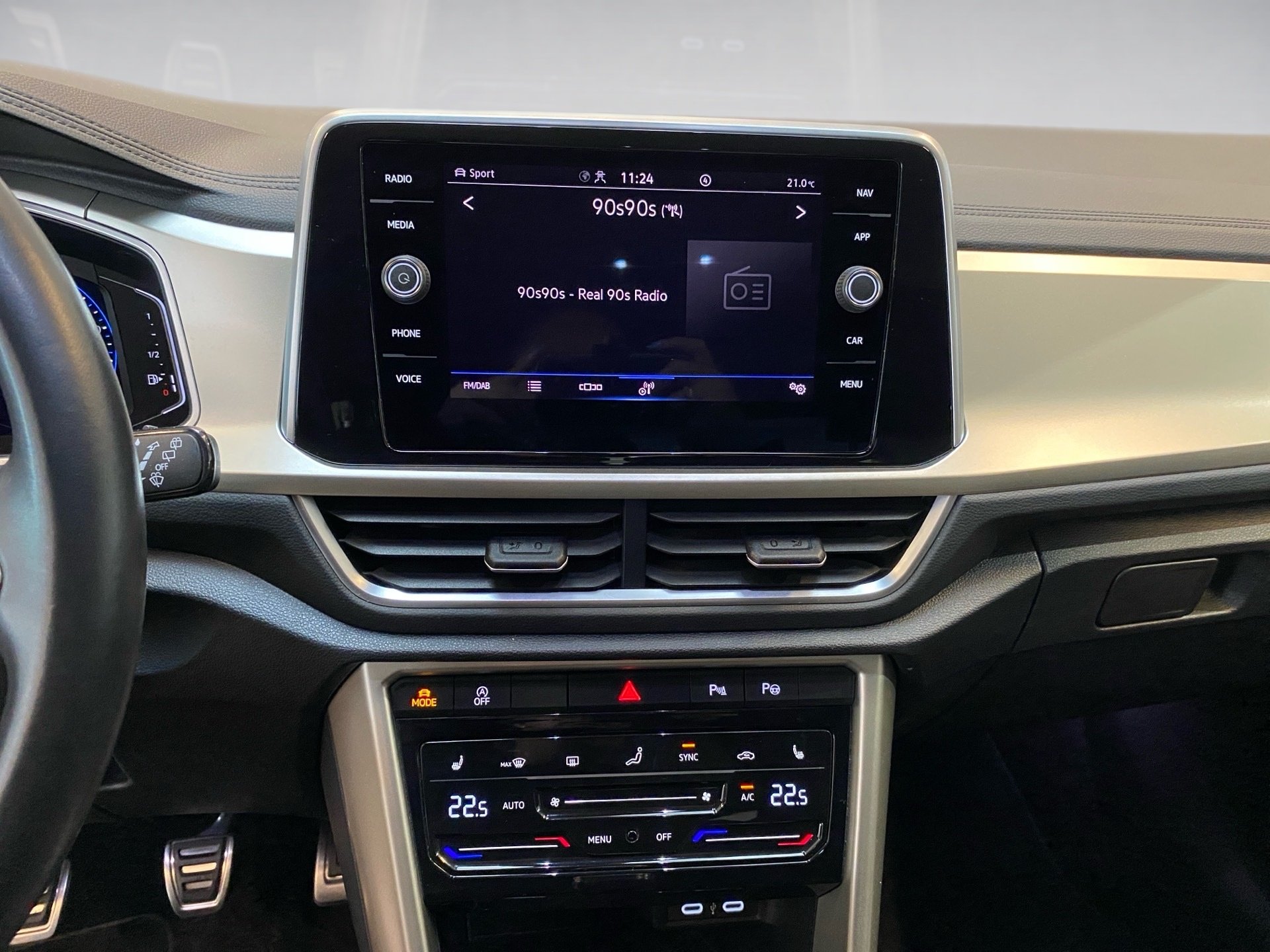 T-Roc 1.0 TSI Move DSG AHK ACC LED Navi 2xKlima