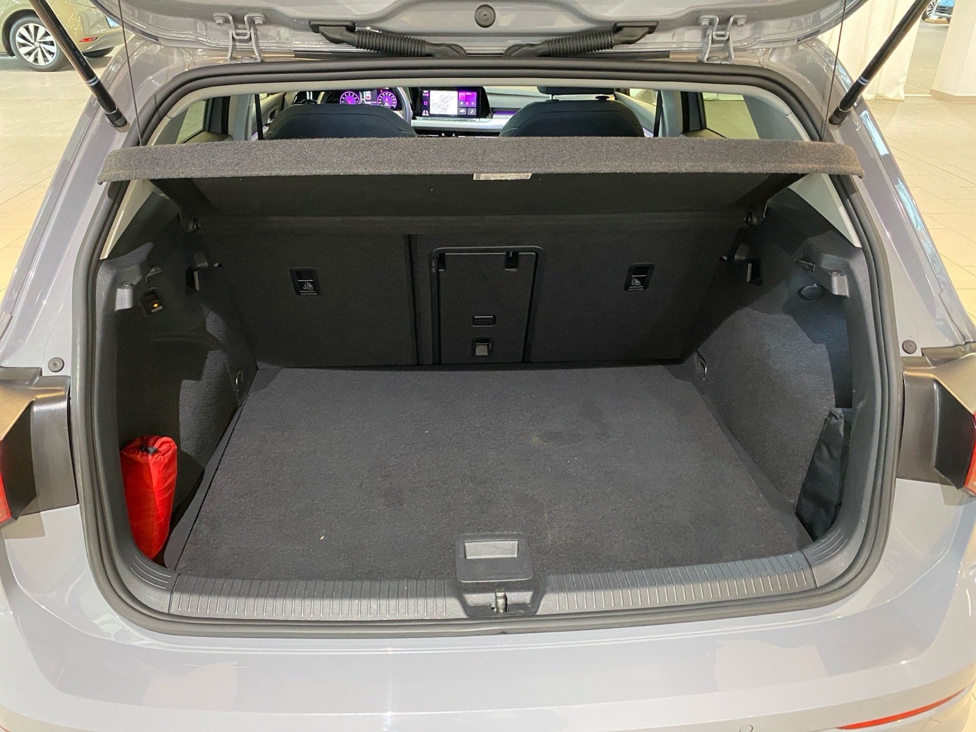 Golf VIII 1.5 eTSI Move DSG AHK ACC LED Navi ACC