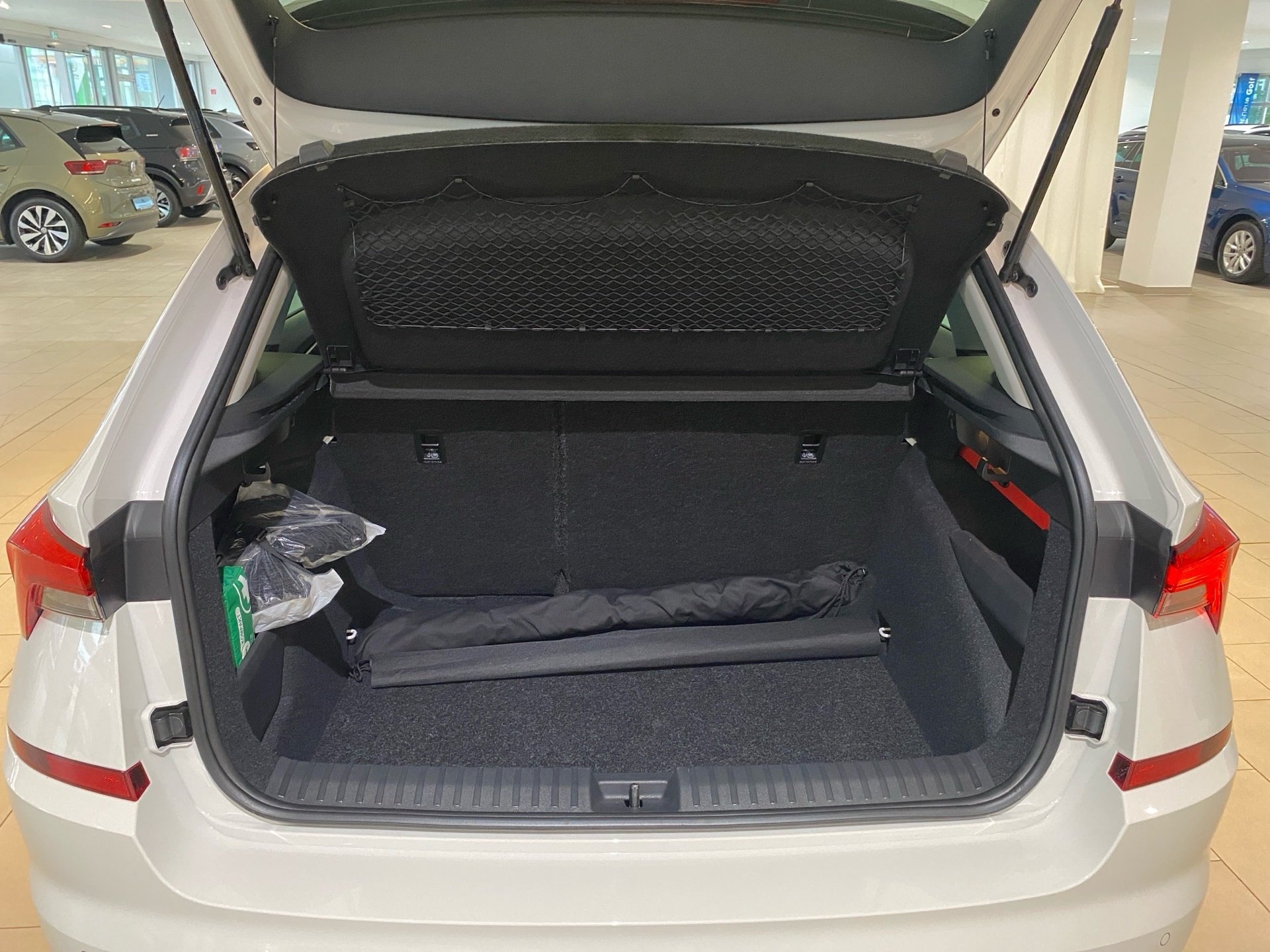 Kamiq 1.0 TSI Tour DSG PDC LED RFK Navi 2xKlima