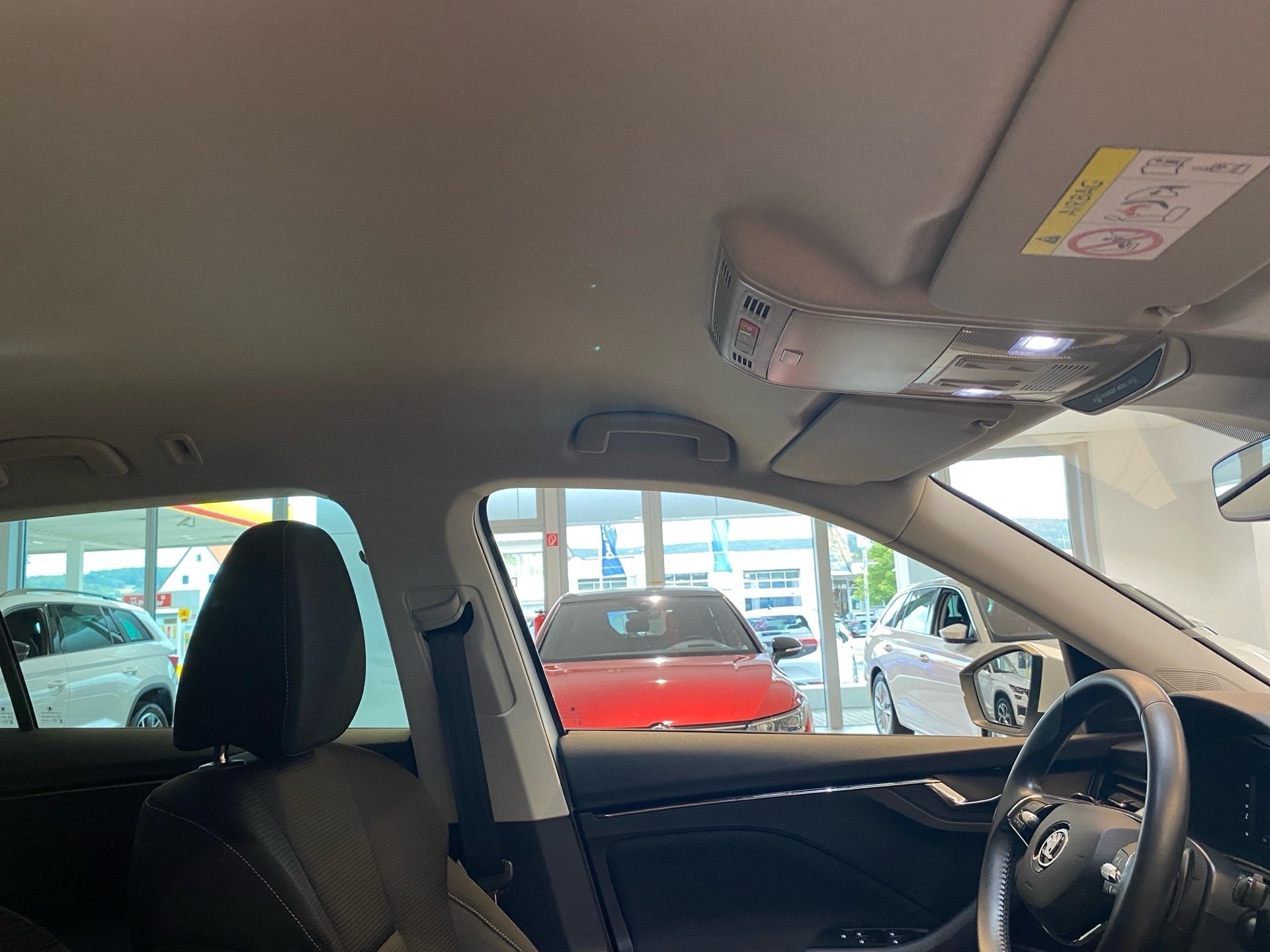 Kamiq 1.0 TSI Tour DSG PDC LED RFK Navi 2xKlima