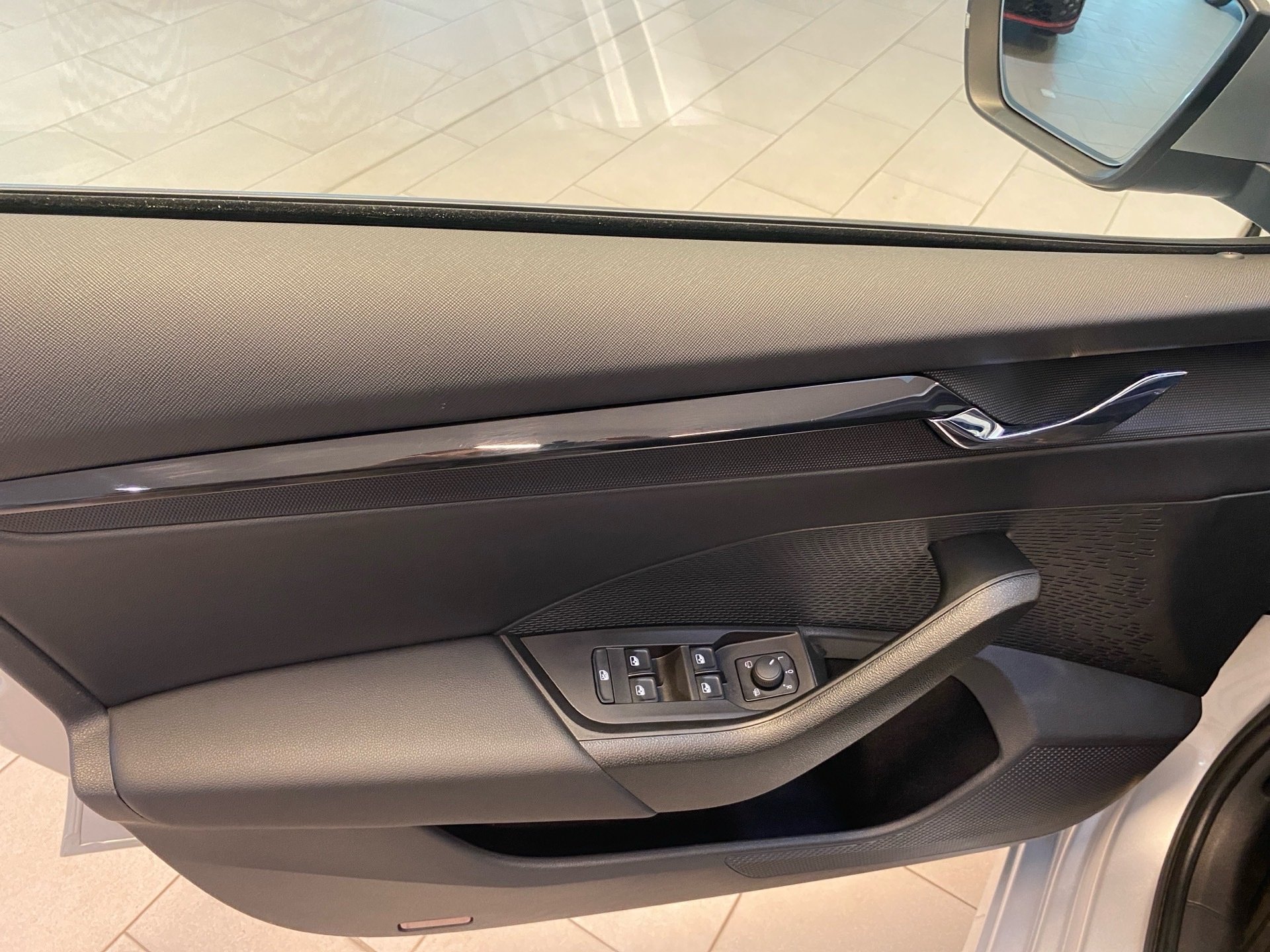 Octavia Combi 2.0 TDI Ambition DSG Navi LED ACC