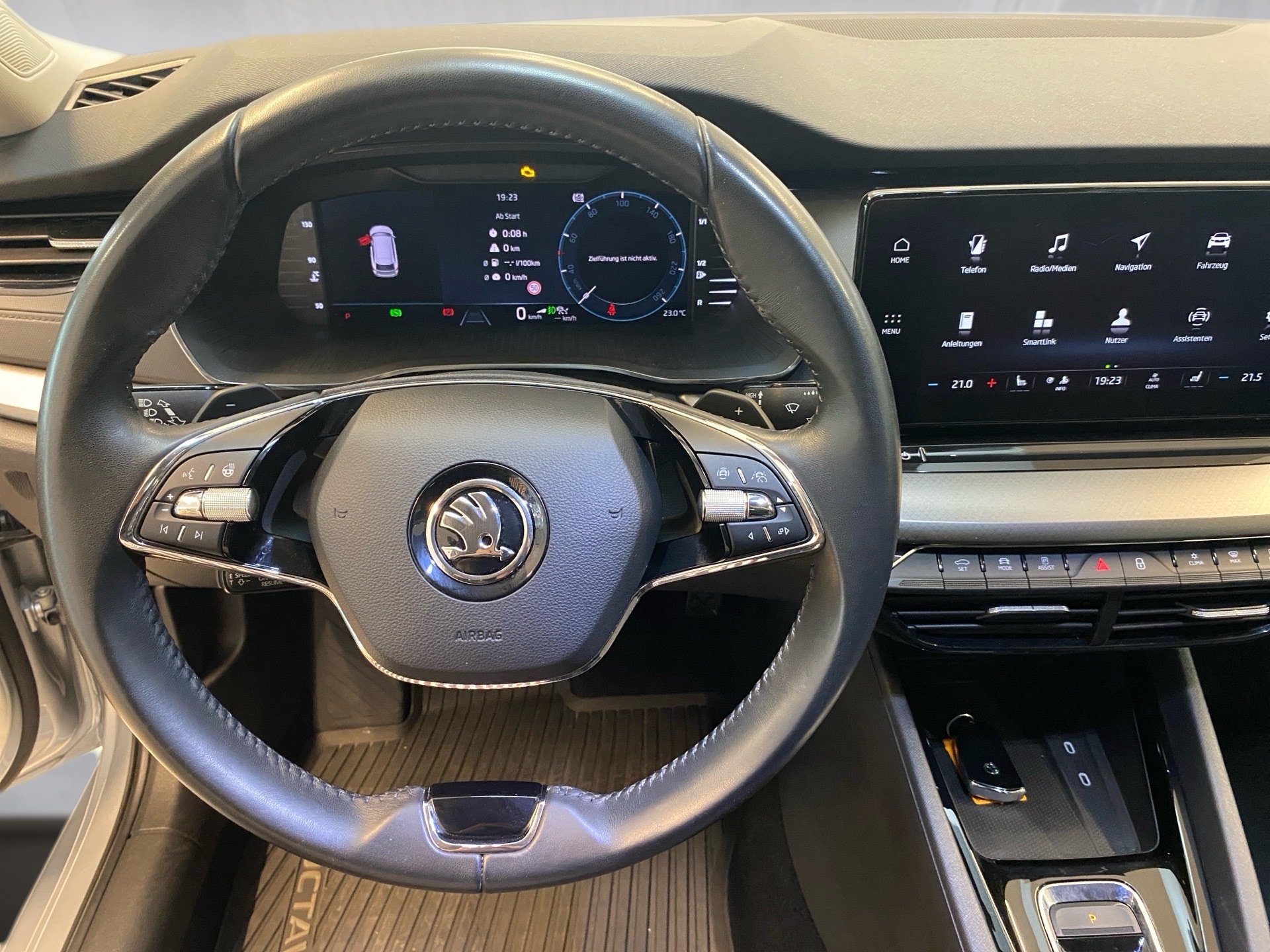 Octavia Combi 2.0 TDI Ambition DSG Navi LED ACC