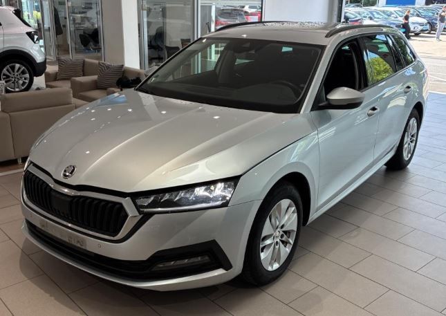 Octavia Combi 2.0 TDI Ambition DSG Navi LED ACC