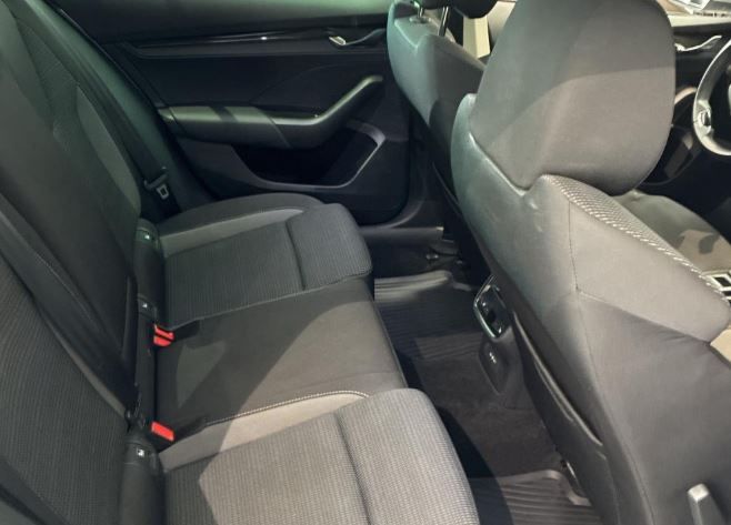 Octavia Combi 2.0 TDI Ambition DSG Navi LED ACC