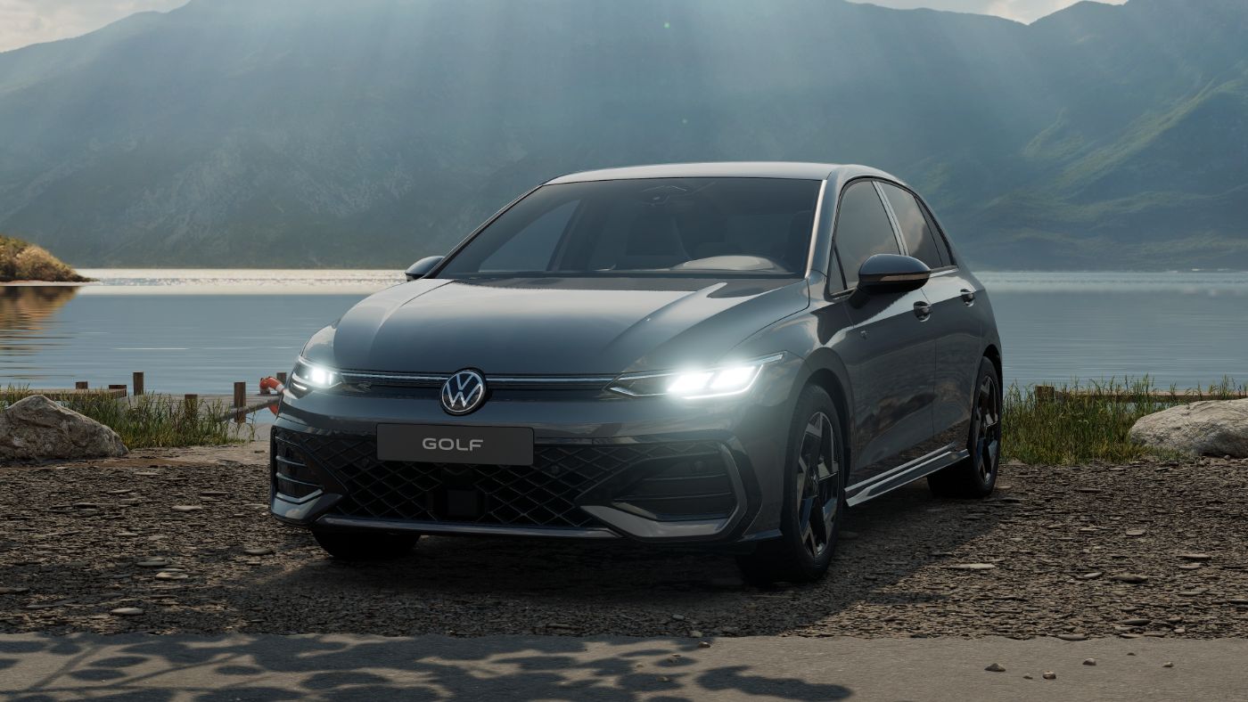 Golf VIII 1.5 eTSI R-Line DSG RFK Navi LED ACC