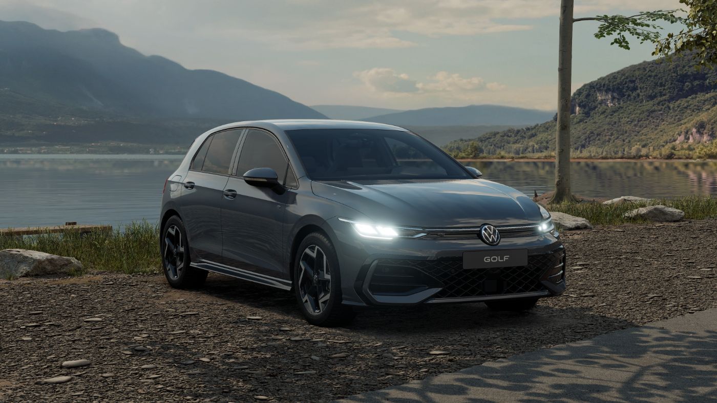 Golf VIII 1.5 eTSI R-Line DSG RFK Navi LED ACC