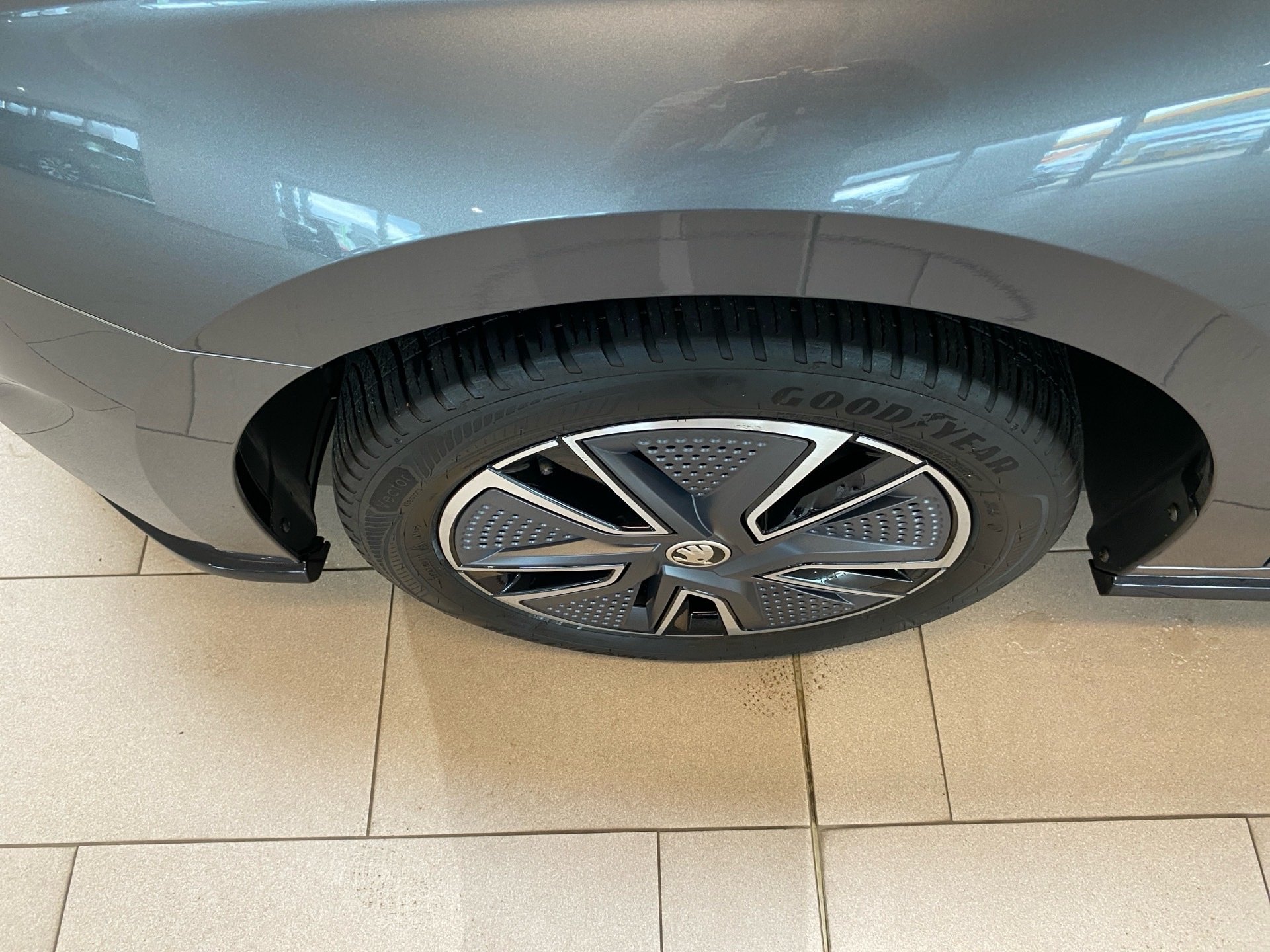 Fabia 1.0 TSI Monte Carlo DSG AHK LED 2xKlima LM