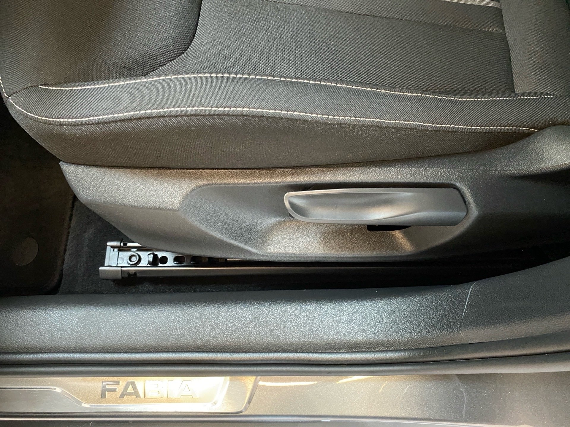 Fabia 1.0 TSI Monte Carlo DSG AHK LED 2xKlima LM