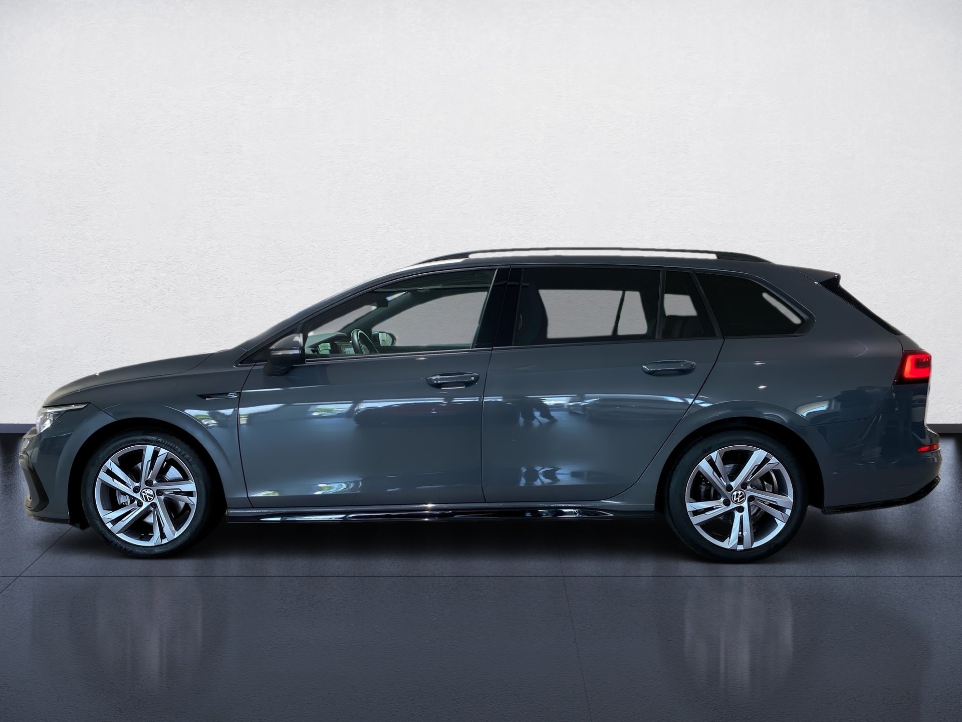 Golf Variant R-Line R-Line 2.0 TSI OPF 140 kW 7-Gang-DSG