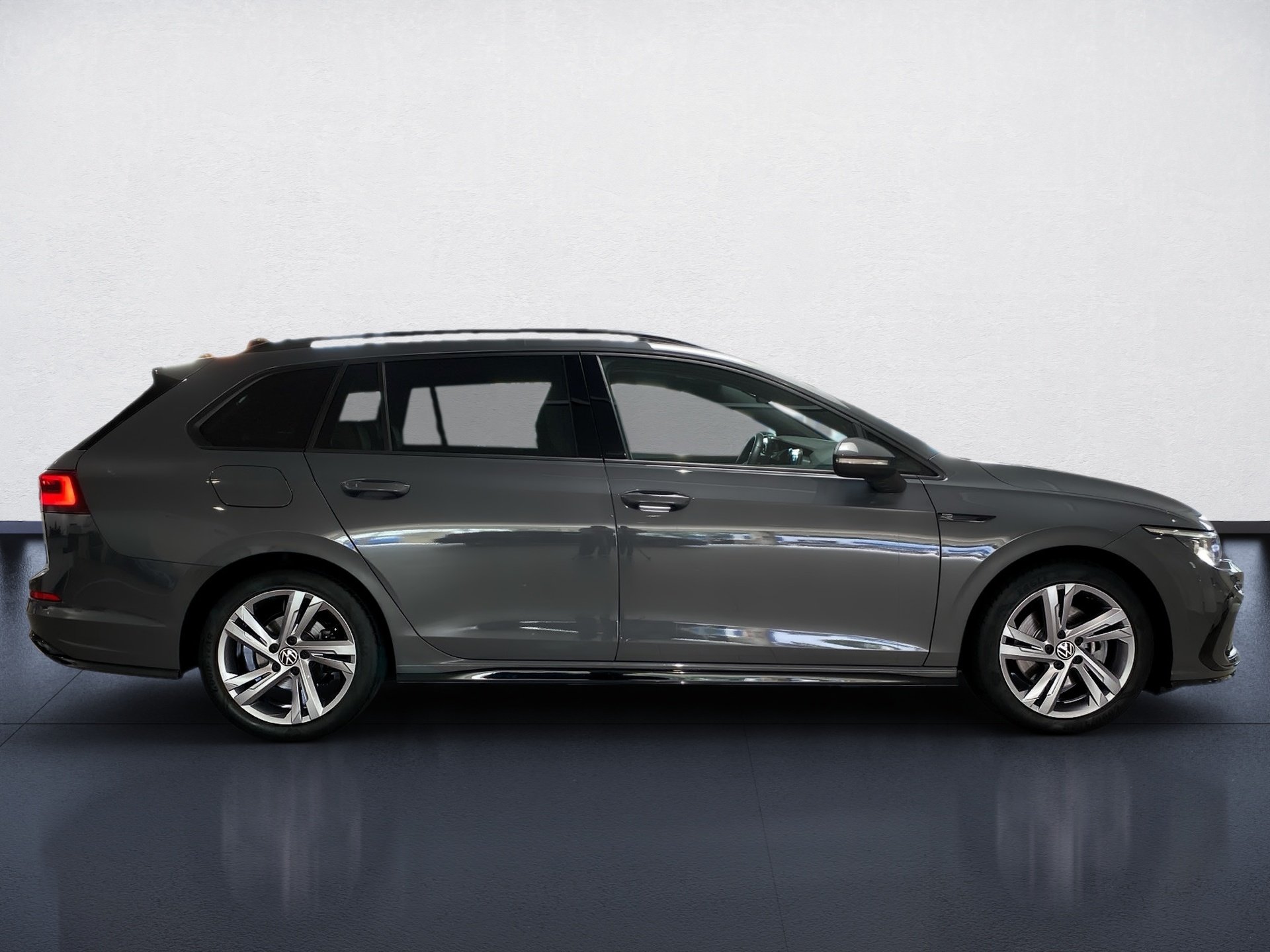 Golf Variant R-Line R-Line 2.0 TSI OPF 140 kW 7-Gang-DSG