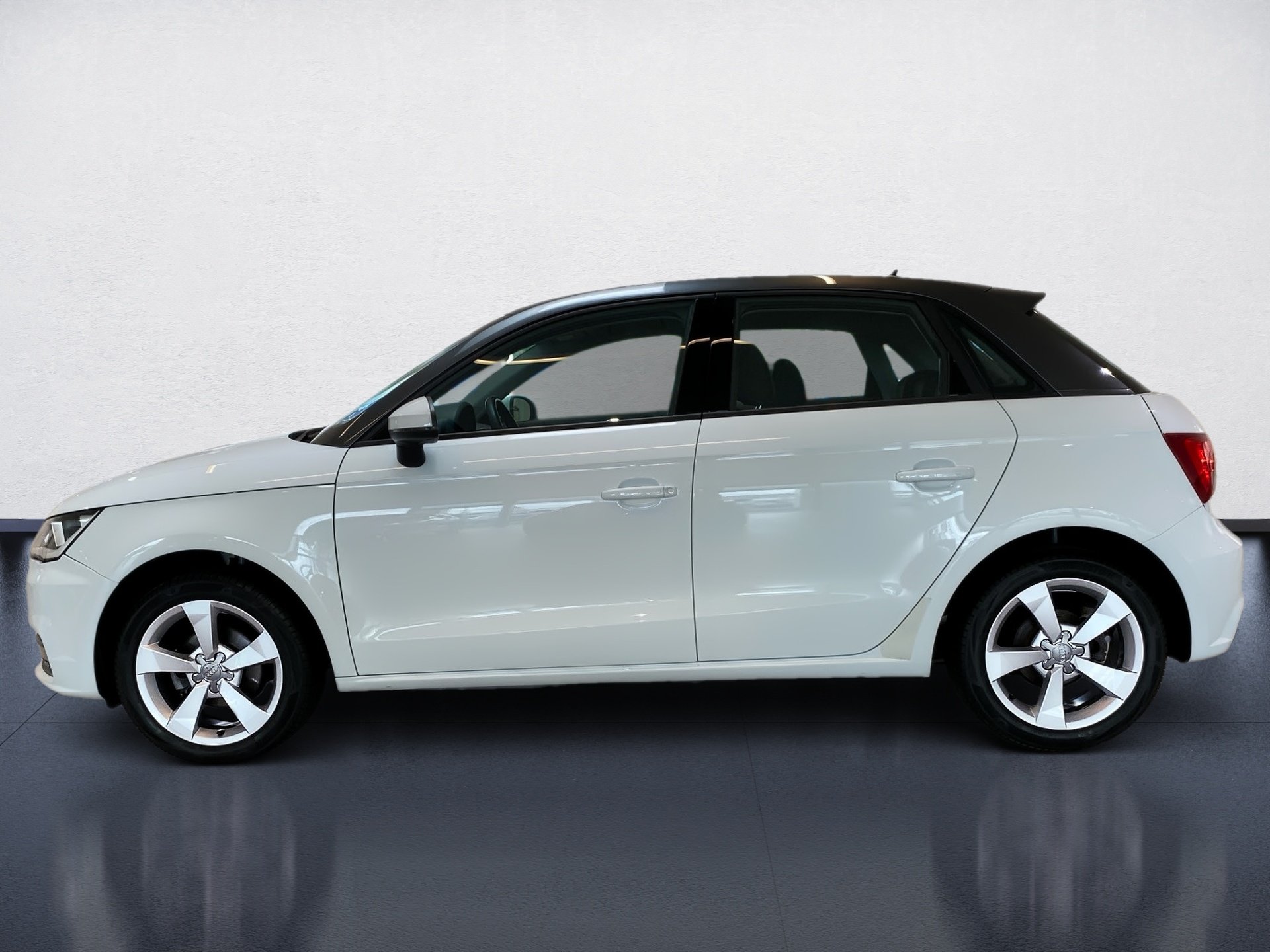 A1 Sportback 1.0 TFSI ultra sport S tronic PDC SHZ