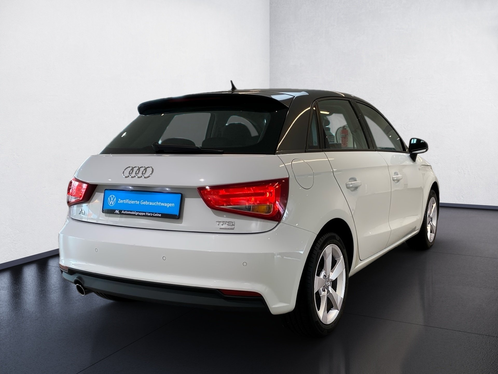 A1 Sportback 1.0 TFSI ultra sport S tronic PDC SHZ