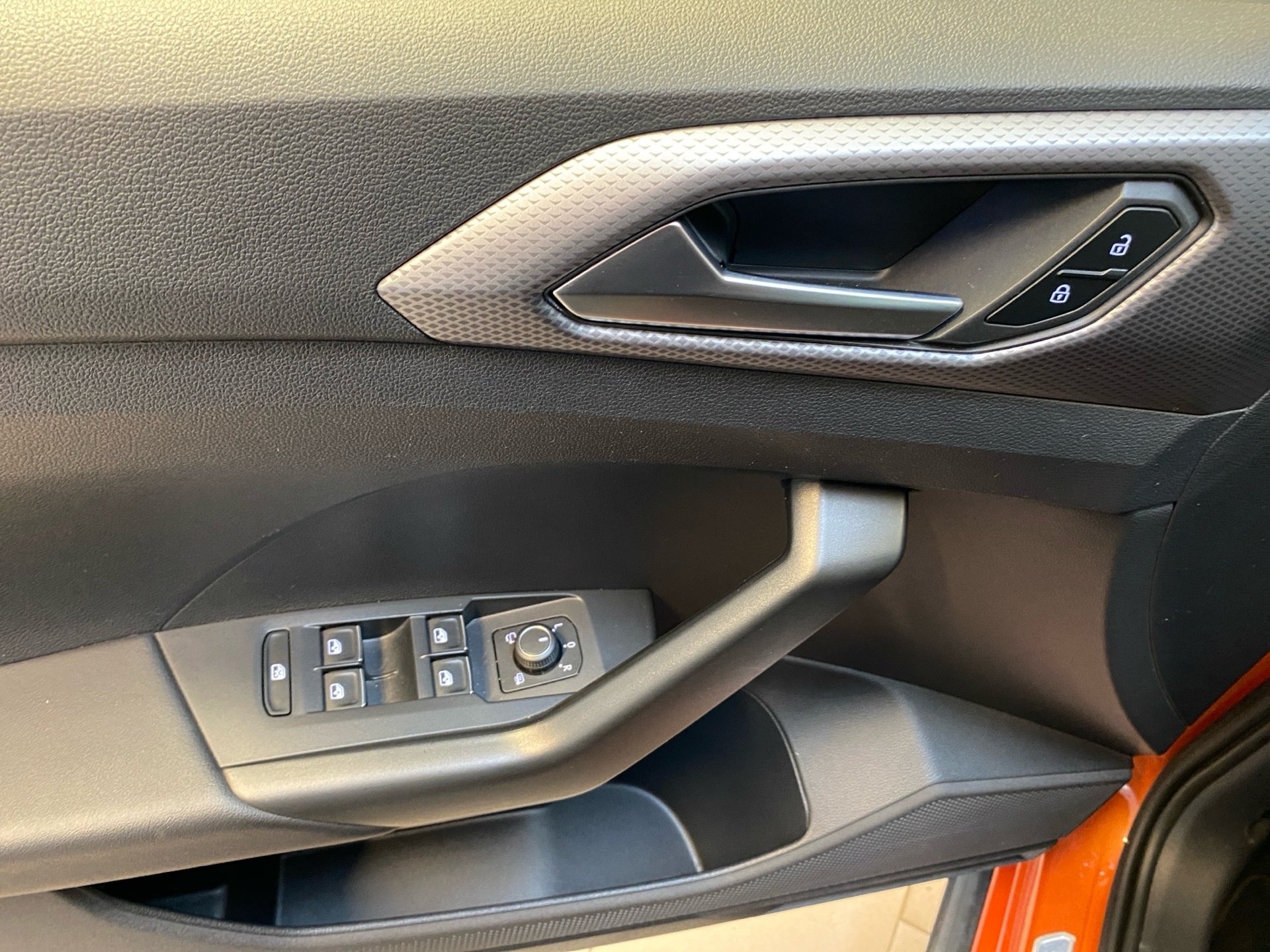 T-Cross 1.0 TSI Active DSG AHK Navi ACC RFK ACC