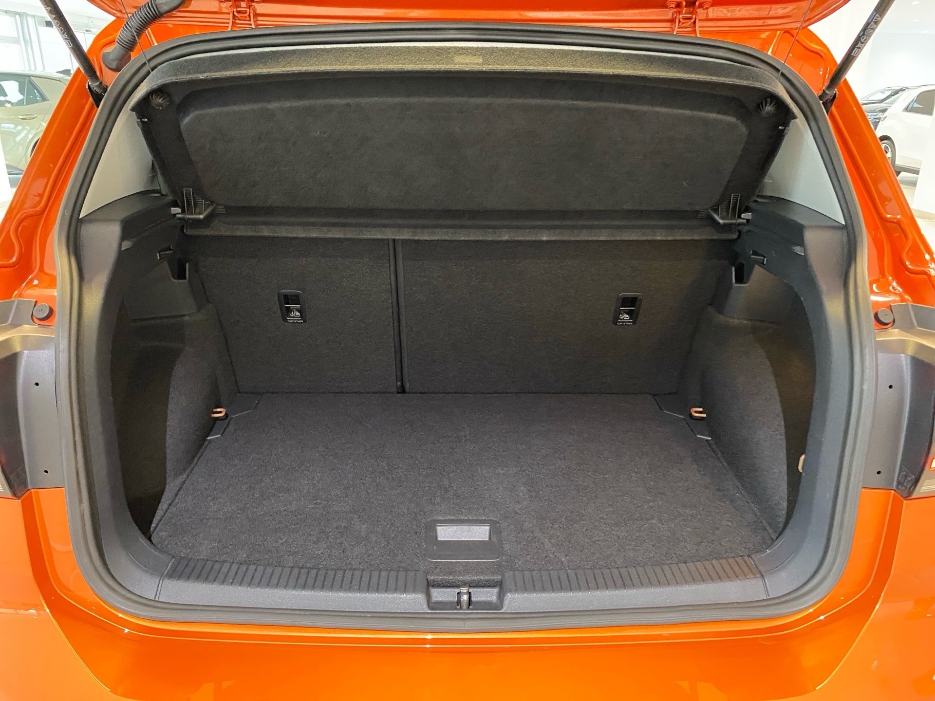 T-Cross 1.0 TSI Active DSG AHK Navi ACC RFK ACC