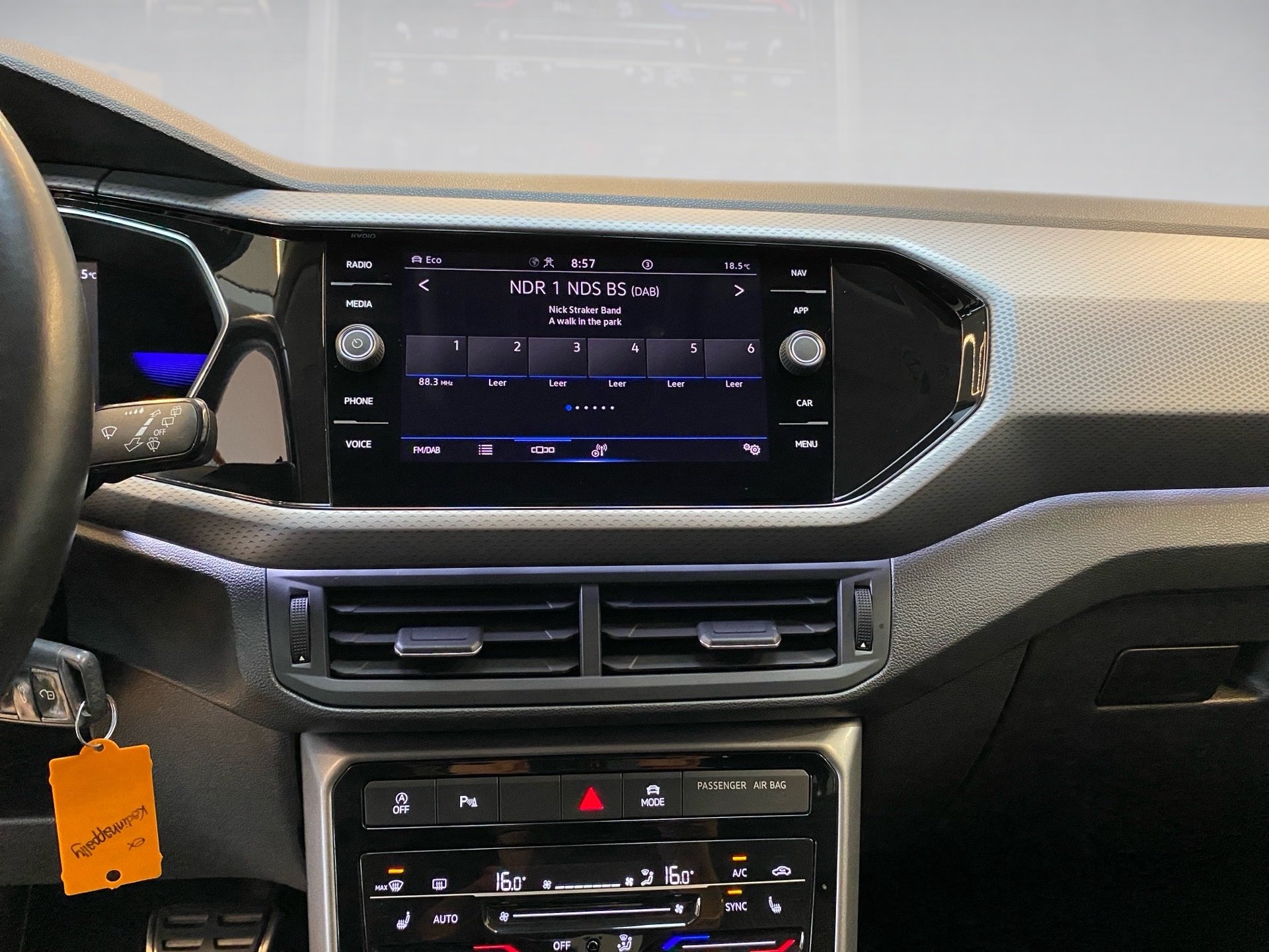 T-Cross 1.0 TSI Active DSG AHK Navi ACC RFK ACC