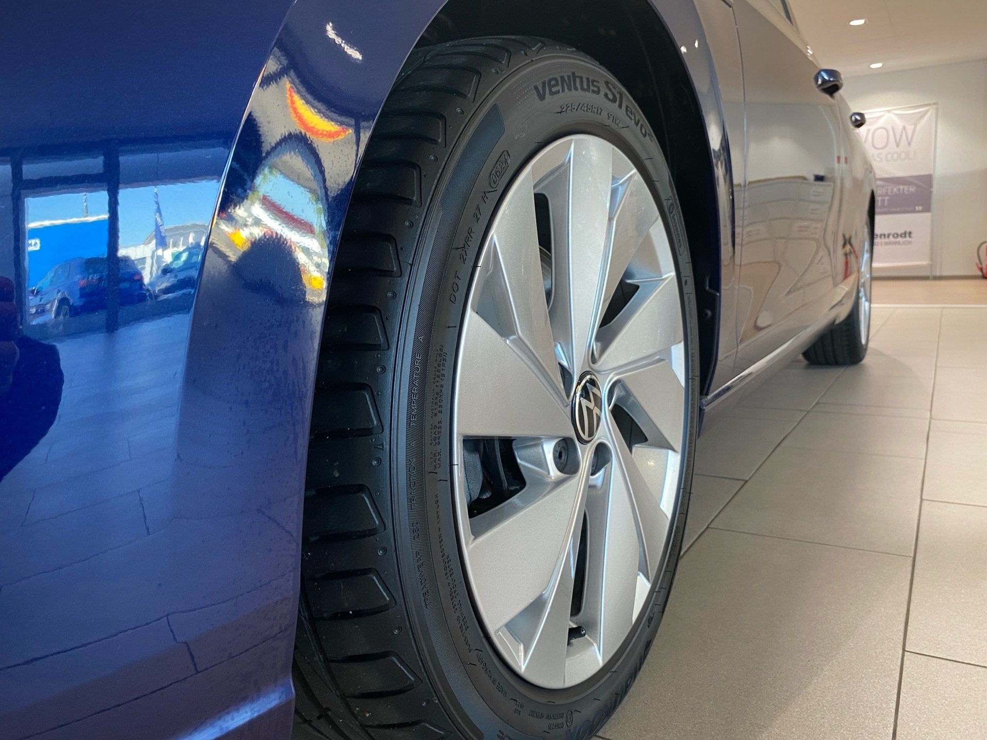 Golf VIII Variant 2.0 TDI Style DSG Navi LED RFK ACC