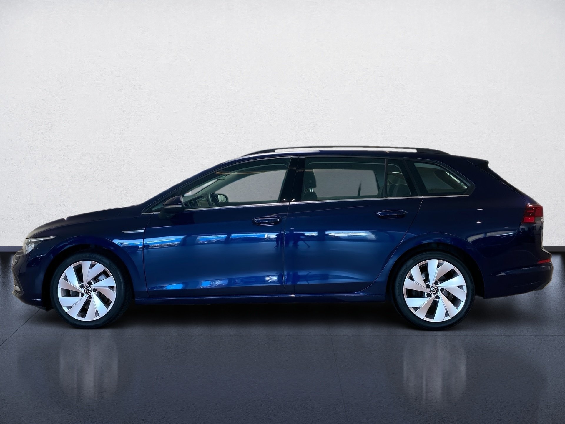 Golf VIII Variant 2.0 TDI Style DSG Navi LED RFK ACC